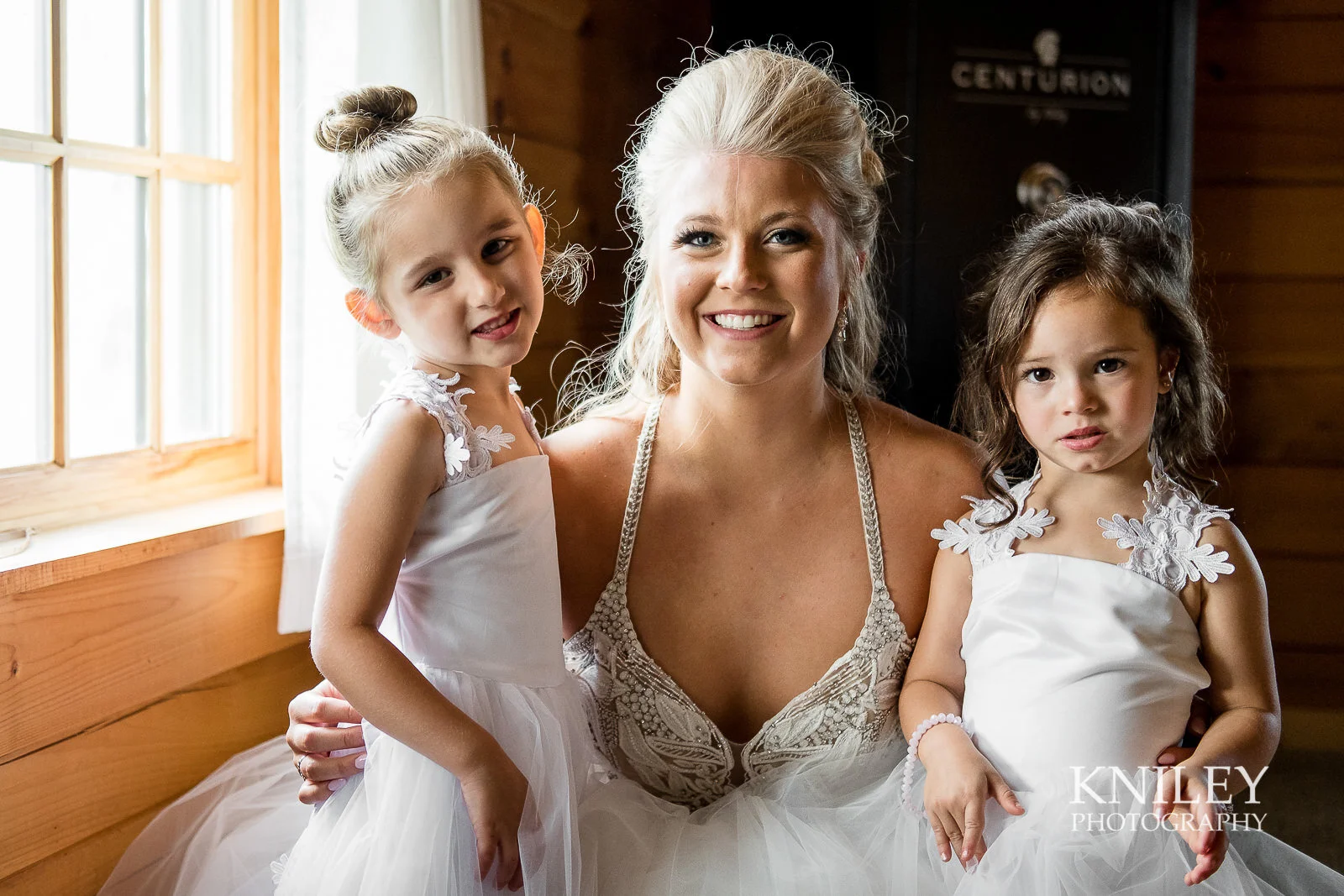032 - Buffalo NY wedding - Preparation pictures - XT2B8478.jpg