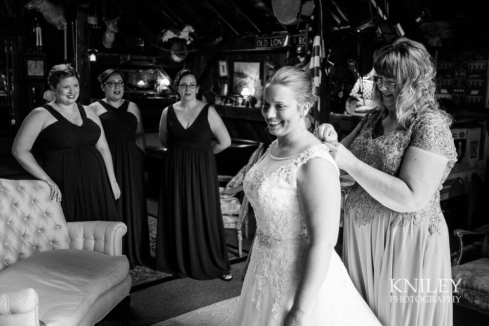07-Jerris-Wadsworth-Wedding-Barn-Rochester-NY-Wedding-Photography.jpg