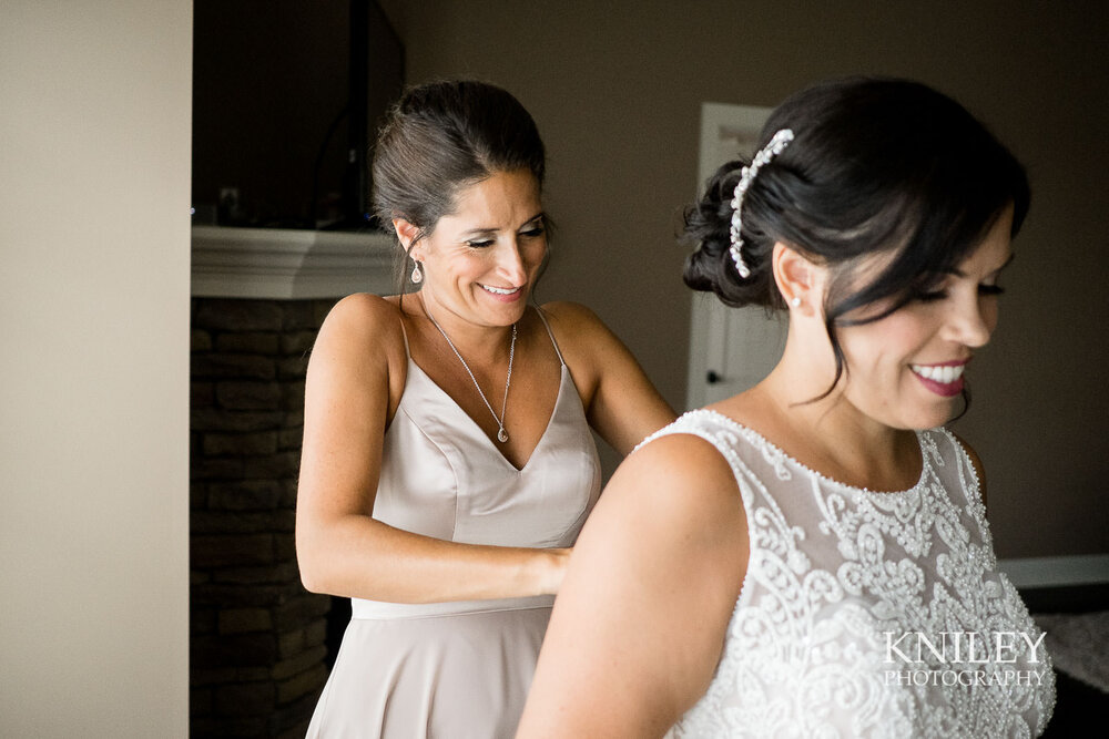 08-Victor-NY-Wedding-getting-ready-photography.jpg