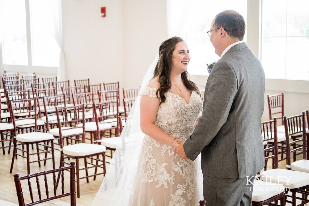 20-Arbor-at-the-Port-Rochester-NY-Wedding-Photography.jpg