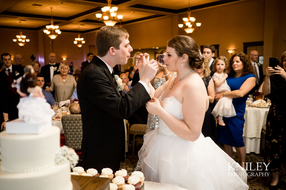 64-Belhurst-Castle-Finger-Lakes-Geneva-NY-Wedding-Photography.jpg