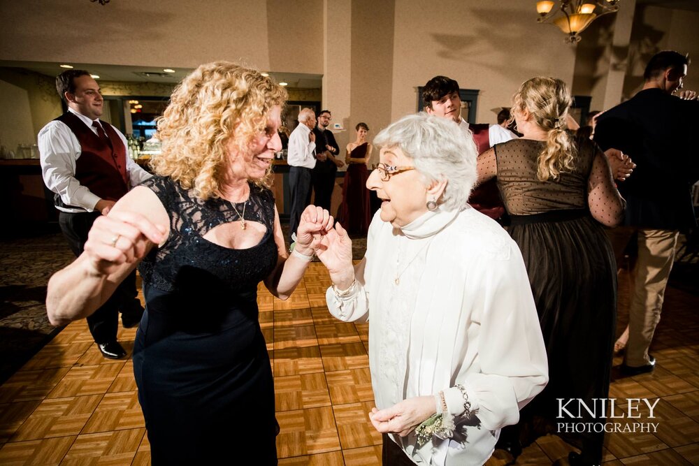 78-Belhurst-Castle-Finger-Lakes-Geneva-NY-Wedding-Photography.jpg