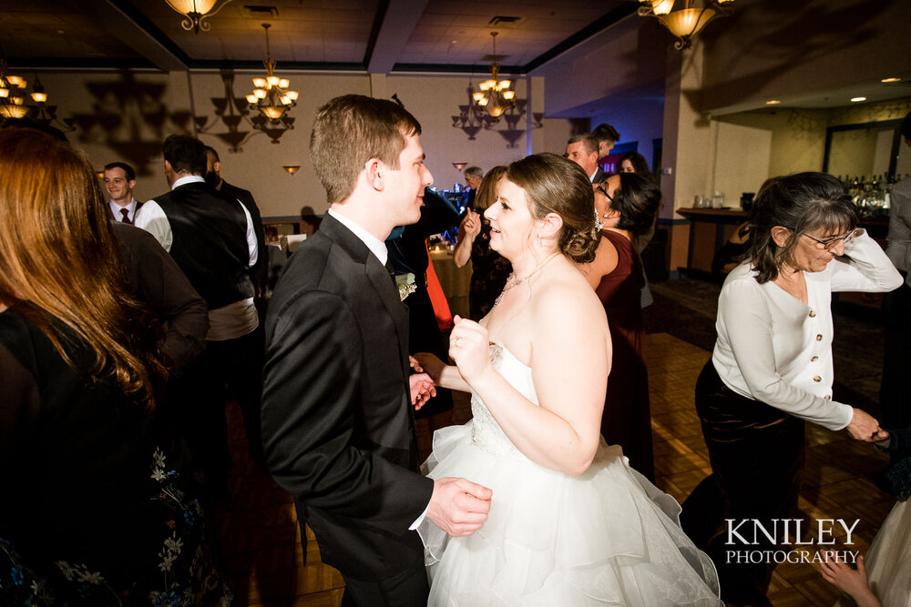 85-Belhurst-Castle-Finger-Lakes-Geneva-NY-Wedding-Photography.jpg