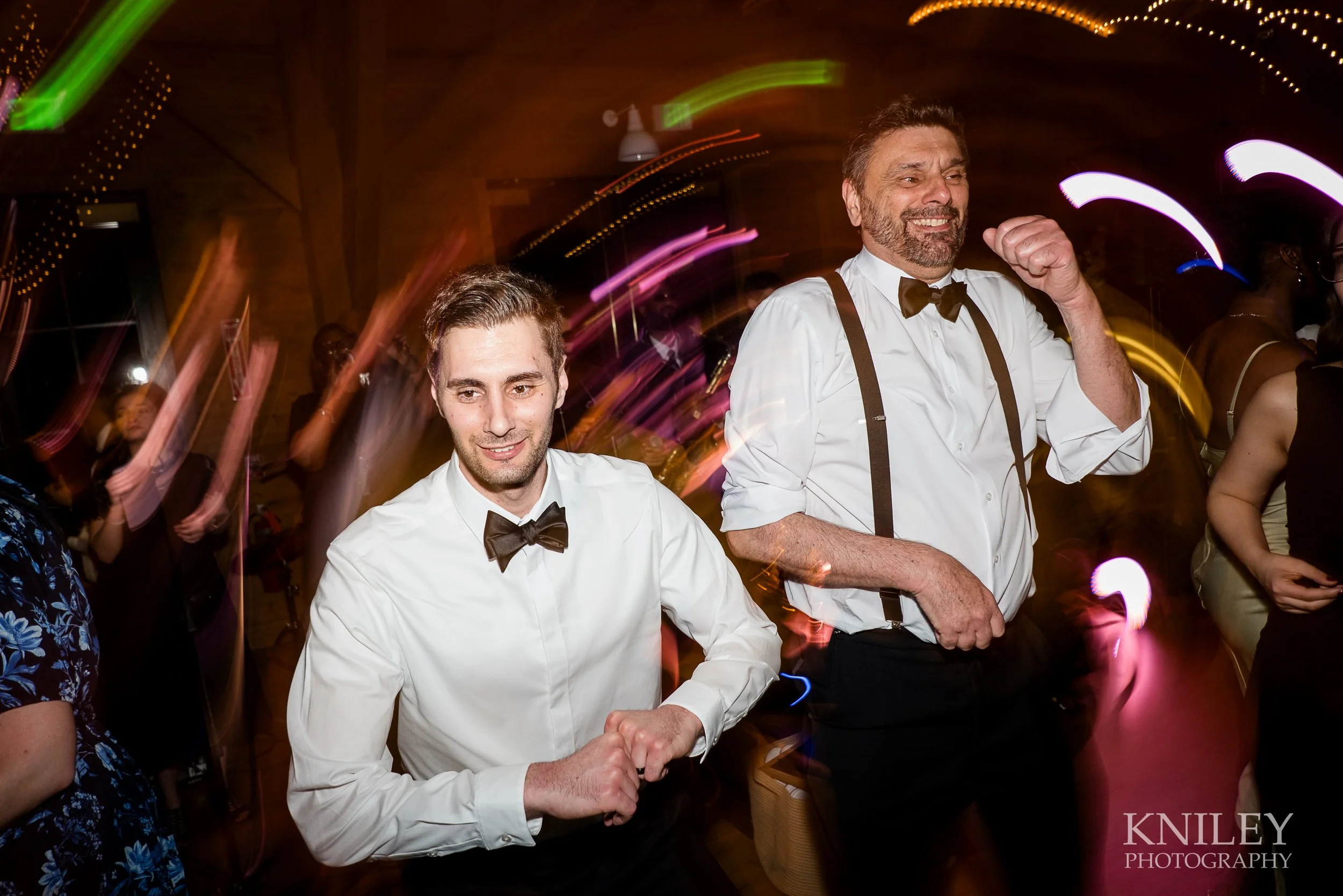 211-Kniley-Photography--The-Lake-House-on-Canandaigua-Wedding-Venue-Picture-3088.jpg