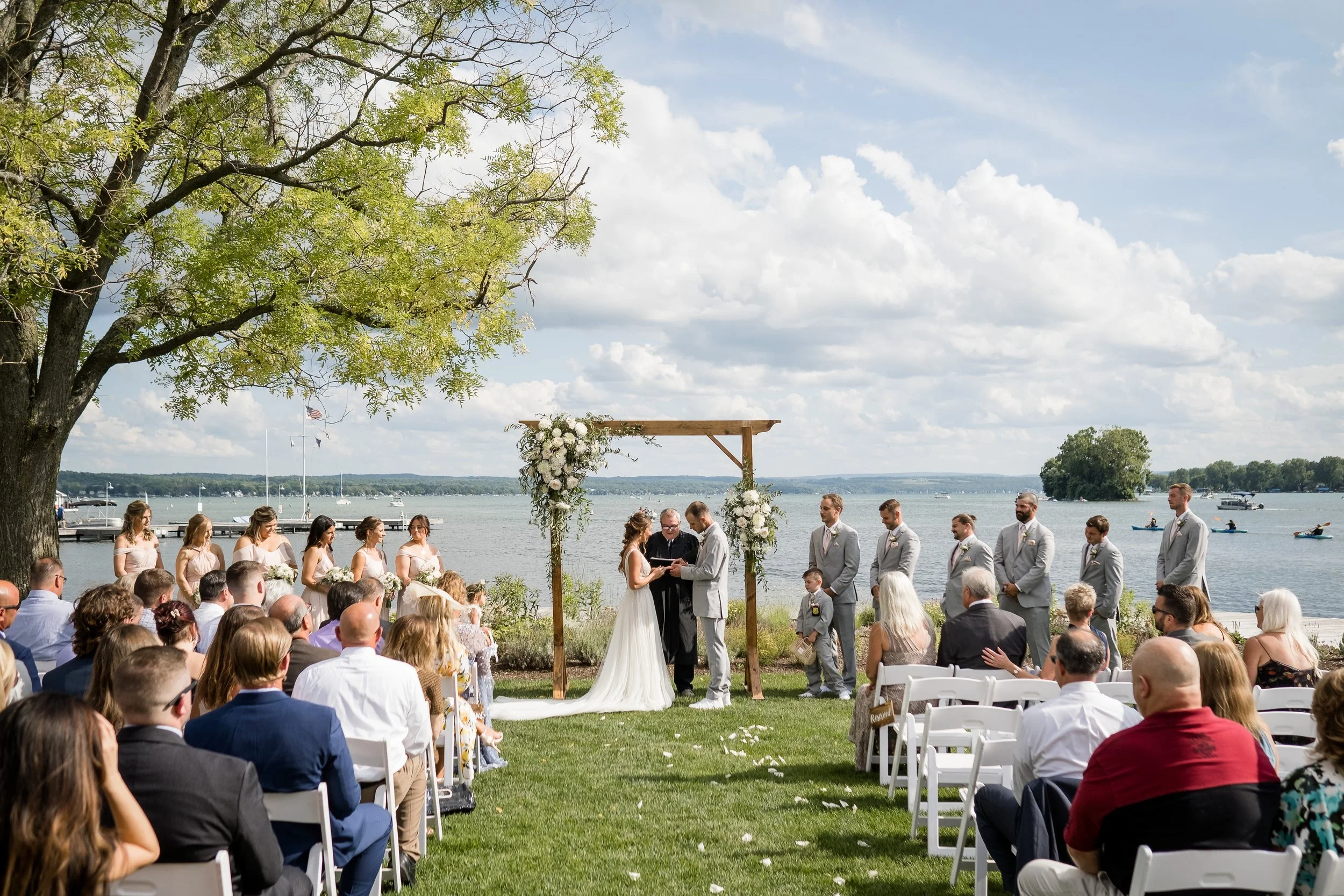059-Kniley-Photography--The-Lake-House-on-Canandaigua-Wedding-Venue-Picture-0284.jpg