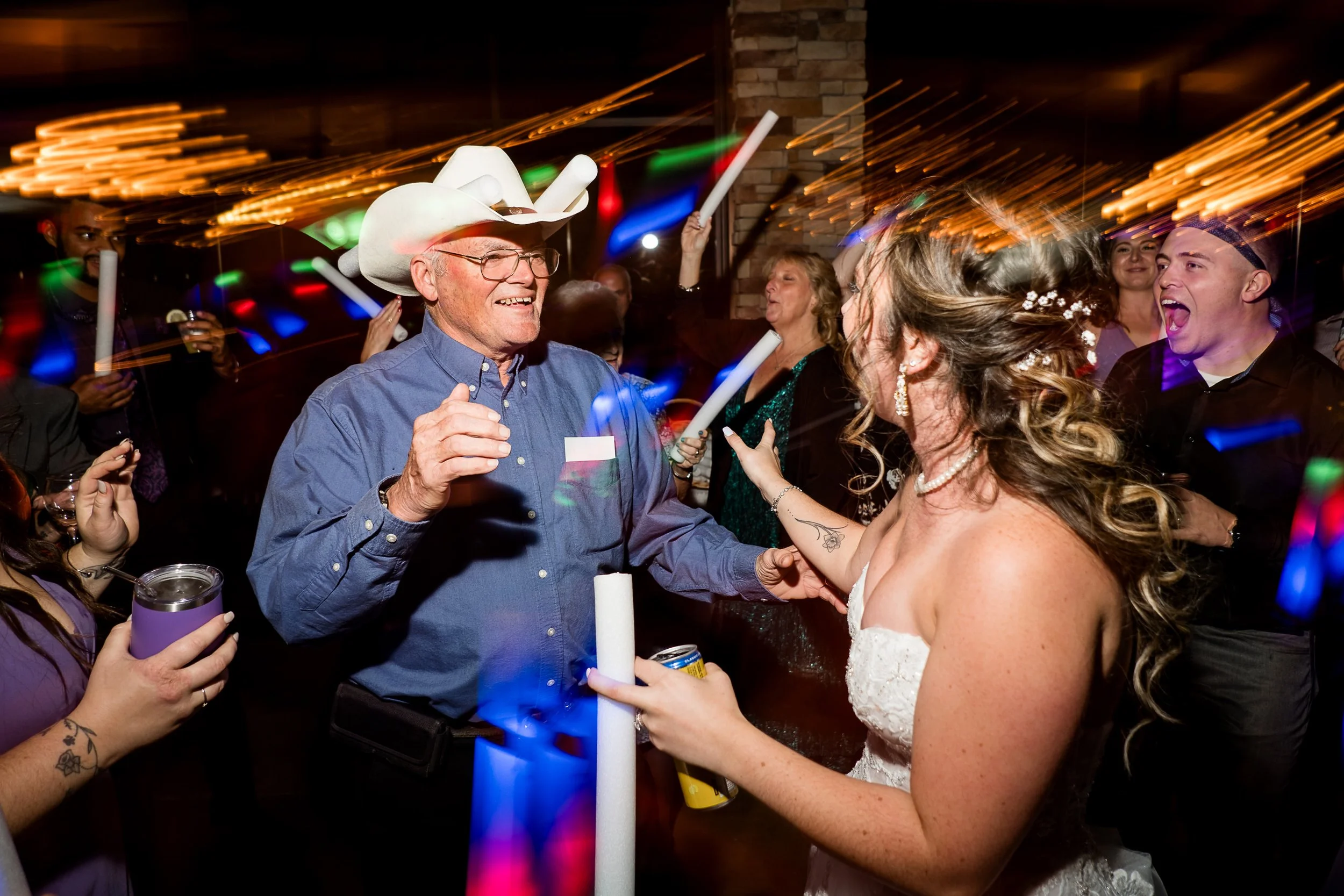 055-Kniley-Photography-Ravenwood-Golf-Club-Wedding-Venue-Picture-0159.jpg