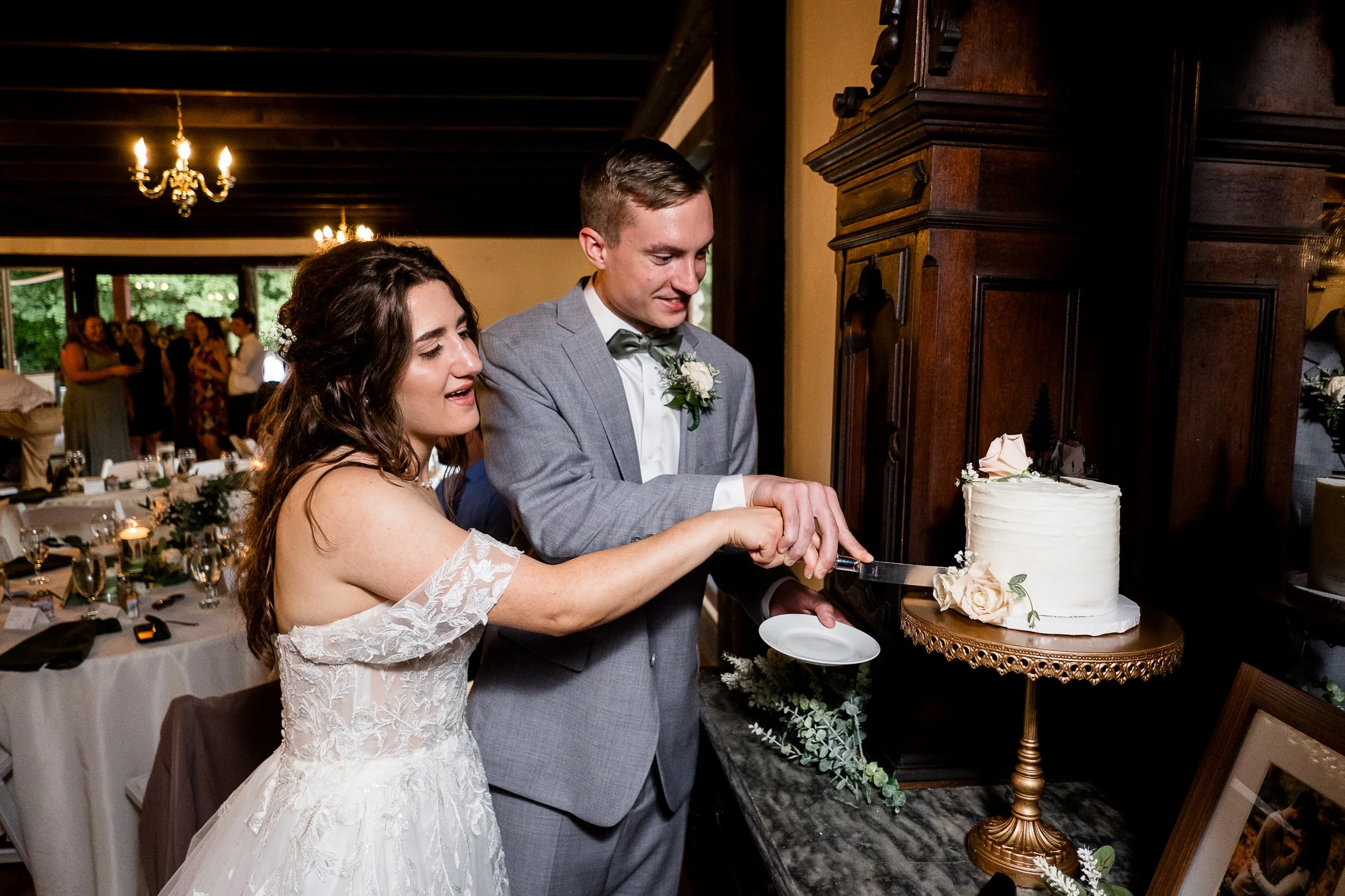 069-Kniley-Photography-Hillcrest-Estate-Wedding-Venue-Picture-3887.jpg