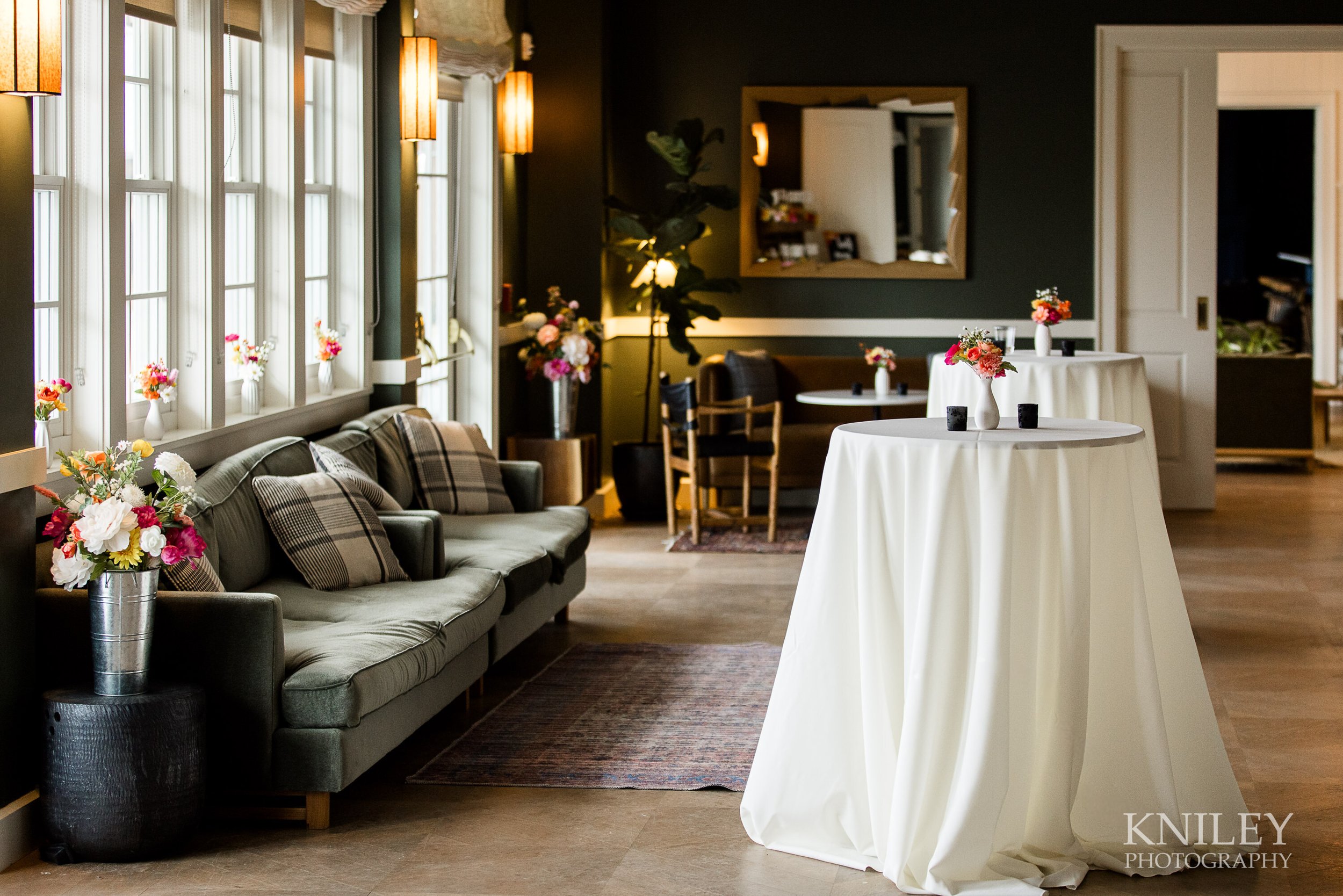 125-Kniley-Photography--The-Lake-House-on-Canandaigua-Wedding-Venue-Picture-8593.jpg