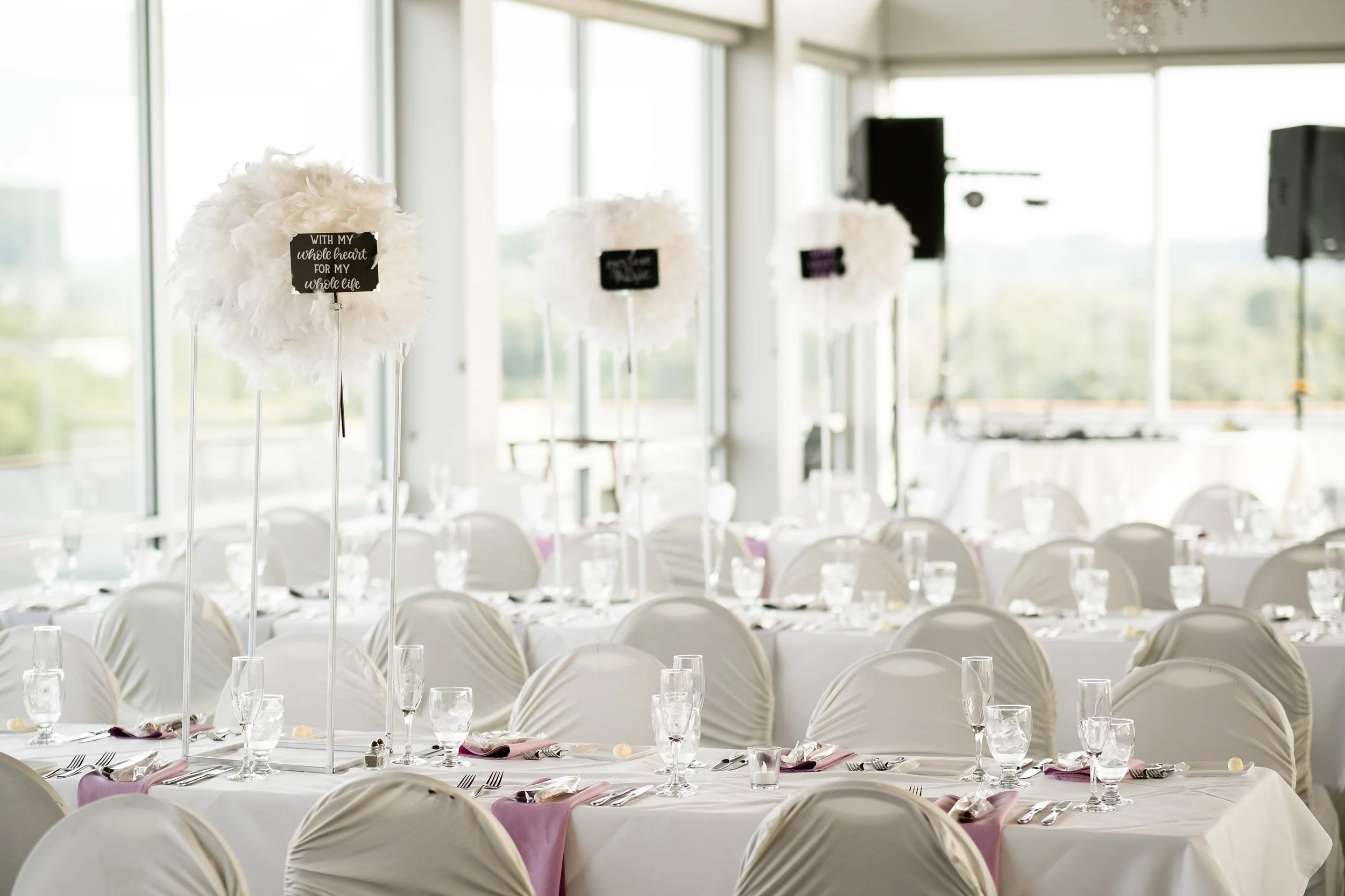 038-Kniley-Photography-Strathallen-Wedding-Venue-Picture-0553.jpg