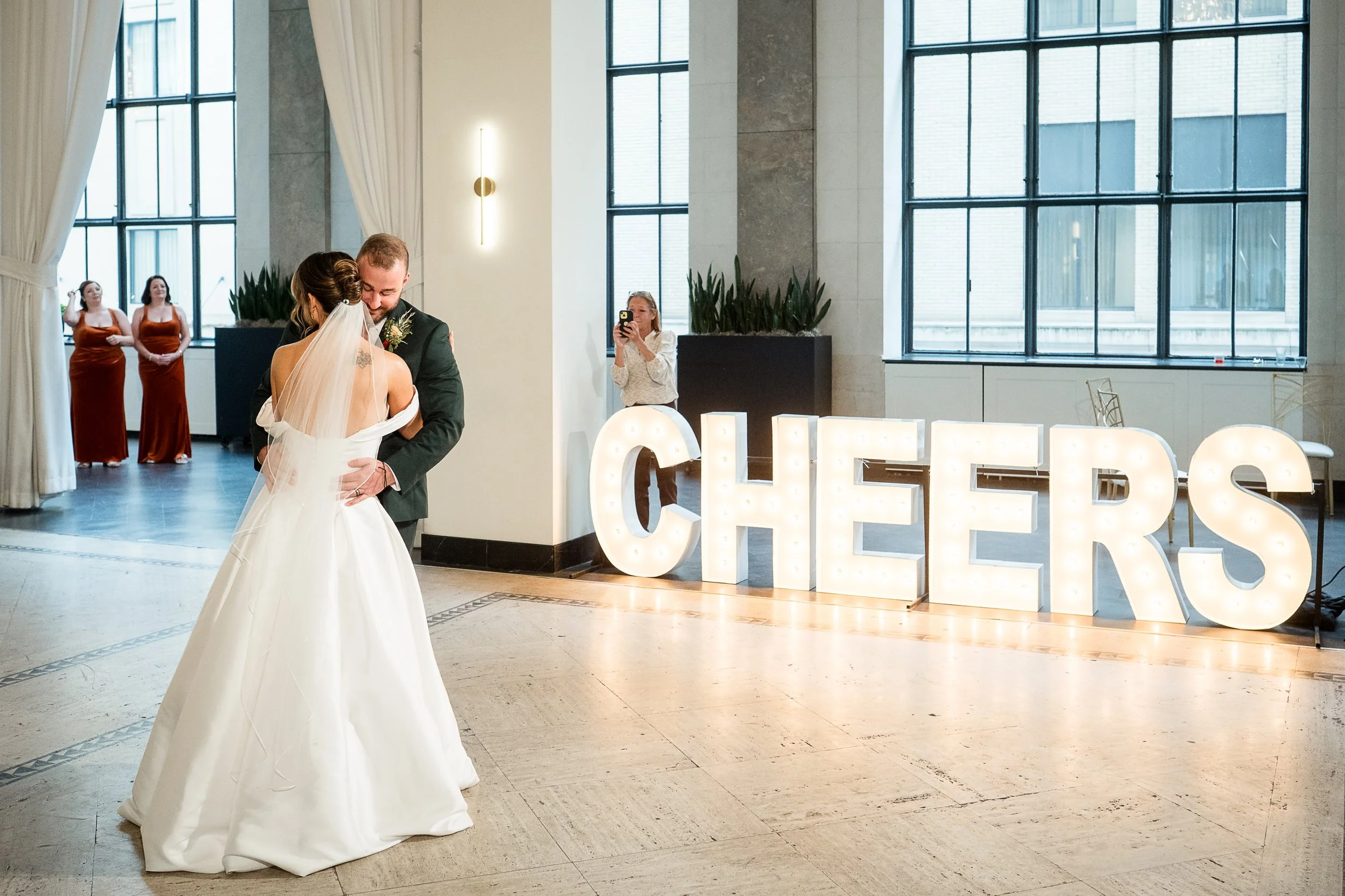 068-Kniley-Photography-Arbor-Midtown-Wedding-Venue-Picture-1921.jpg