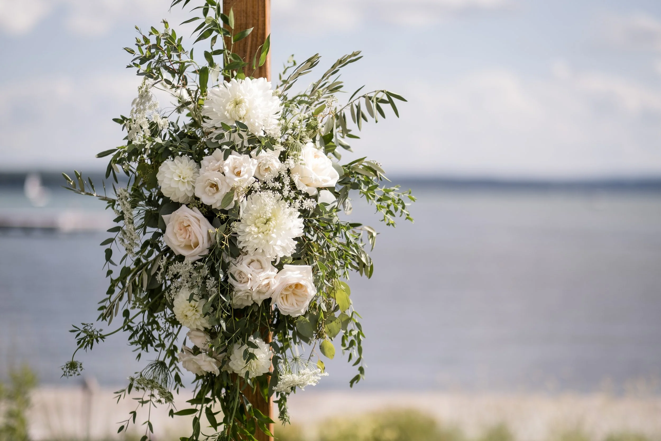 048-Kniley-Photography--The-Lake-House-on-Canandaigua-Wedding-Venue-Picture-0173.jpg
