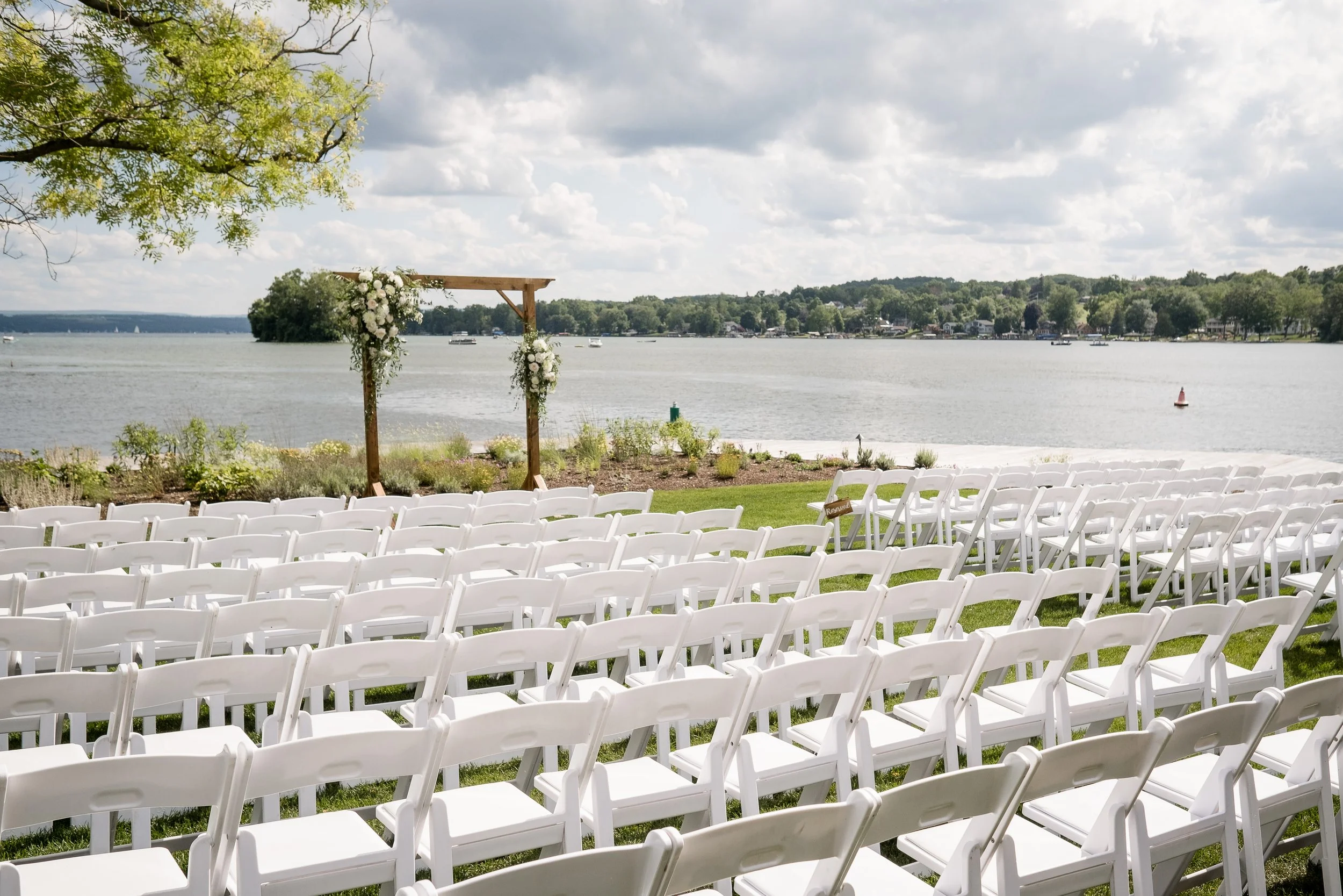 047-Kniley-Photography--The-Lake-House-on-Canandaigua-Wedding-Venue-Picture-8252.jpg