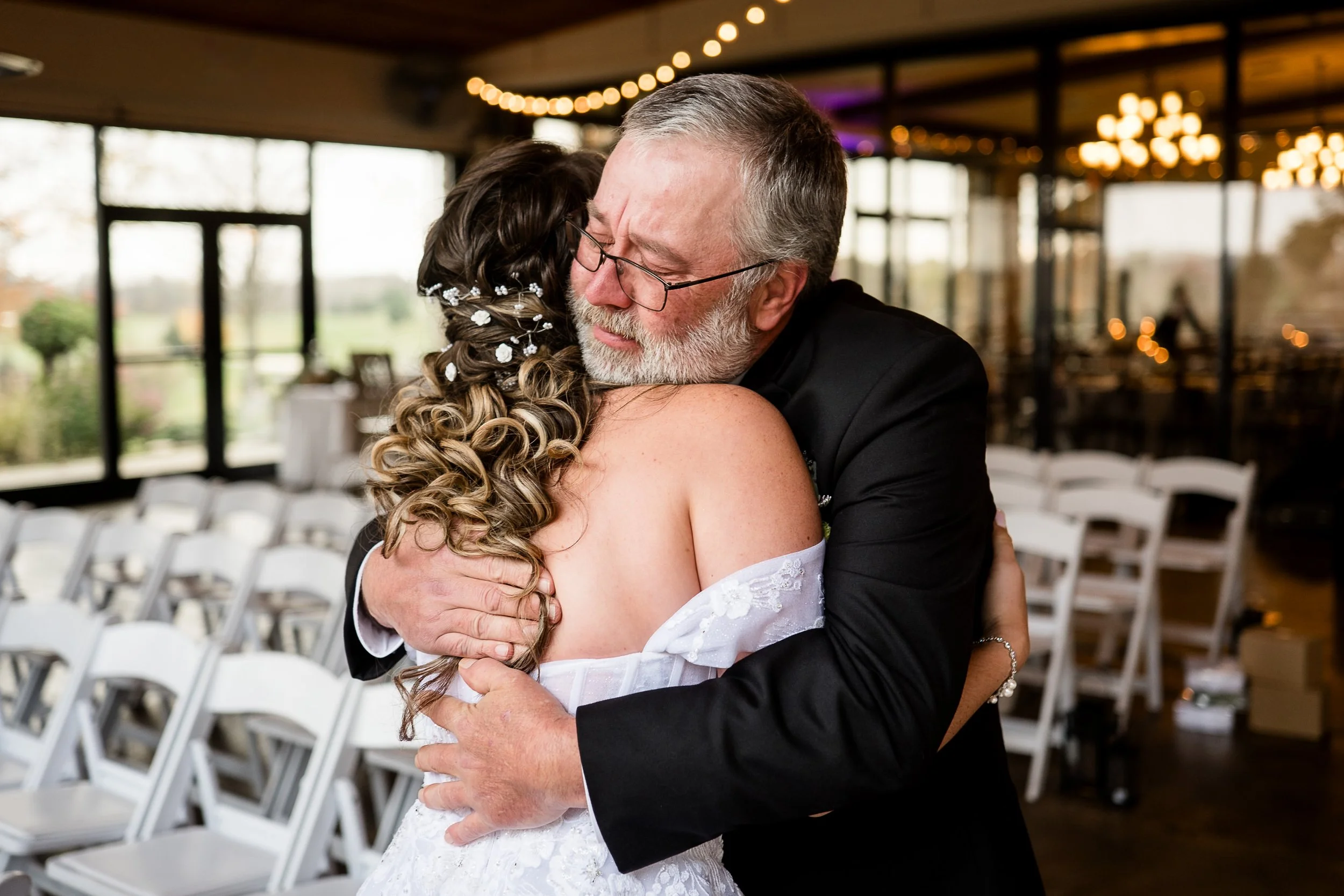 016-Kniley-Photography-Ravenwood-Golf-Club-Wedding-Venue-Picture-9888.jpg
