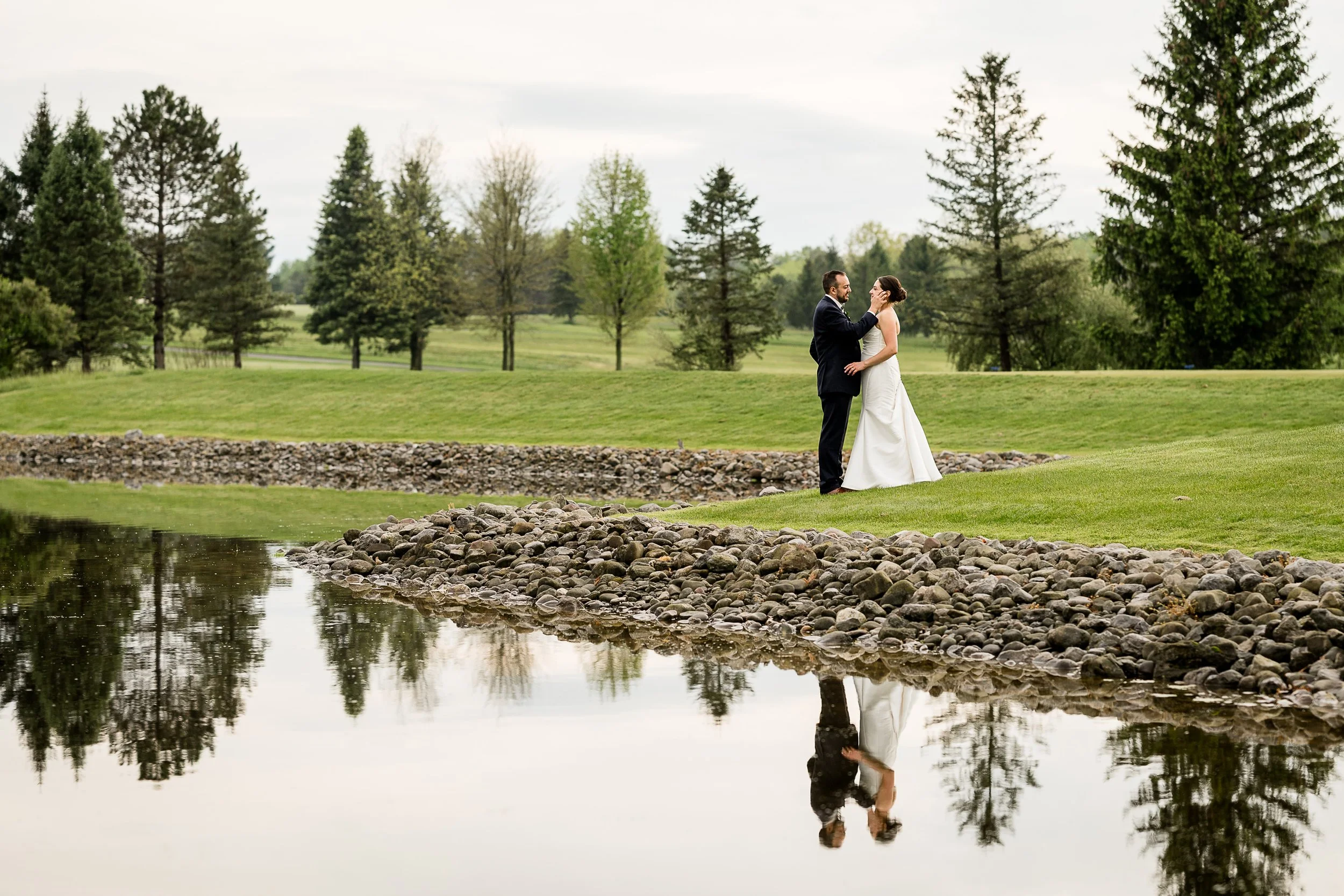 029-Kniley-Photography-Ravenwood-Golf-Club-Wedding-Venue-Picture-1405.jpg