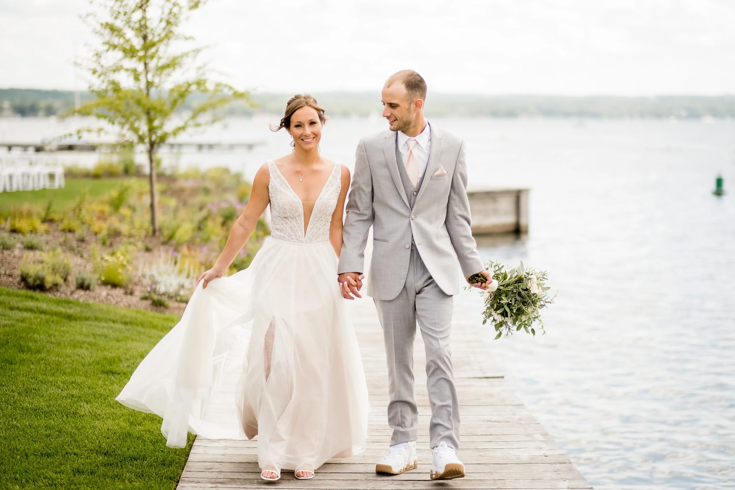 034-Kniley-Photography--The-Lake-House-on-Canandaigua-Wedding-Venue-Picture-7703.jpg