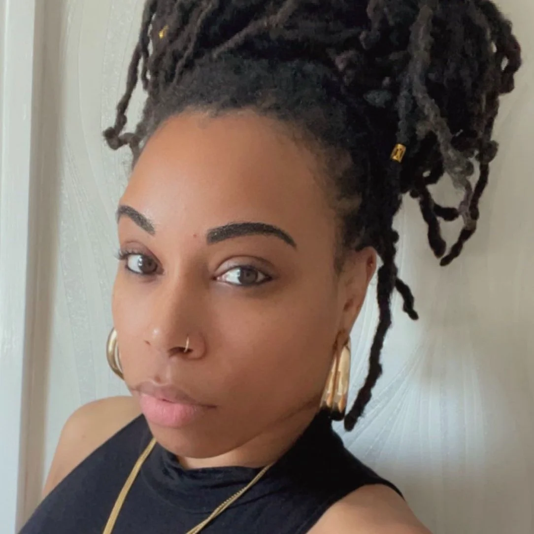 Roché Writes 2.jpg