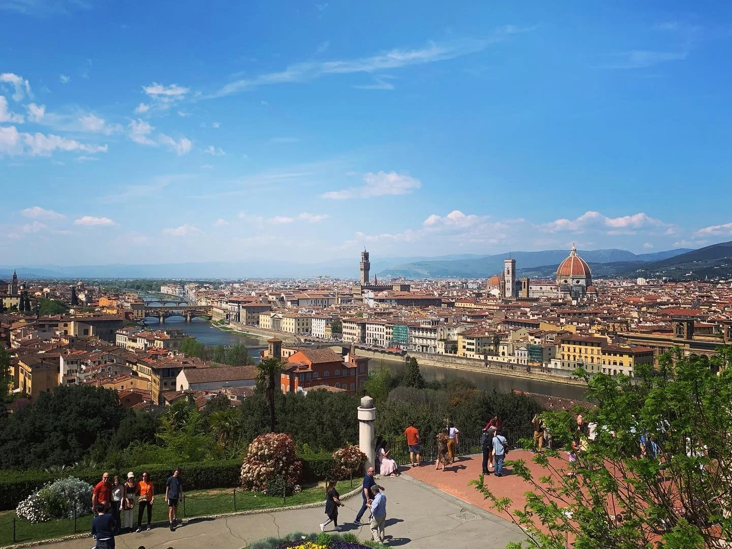 Happy Easter from the most beautiful city! 🍷