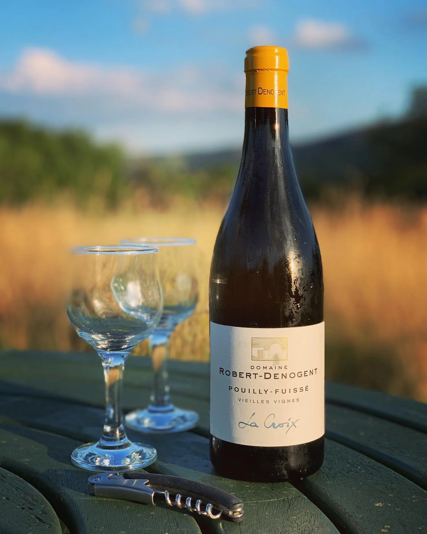 When Burgundy comes to Peak District 👌 amazing wine 🔥 @domainerobertdenogent