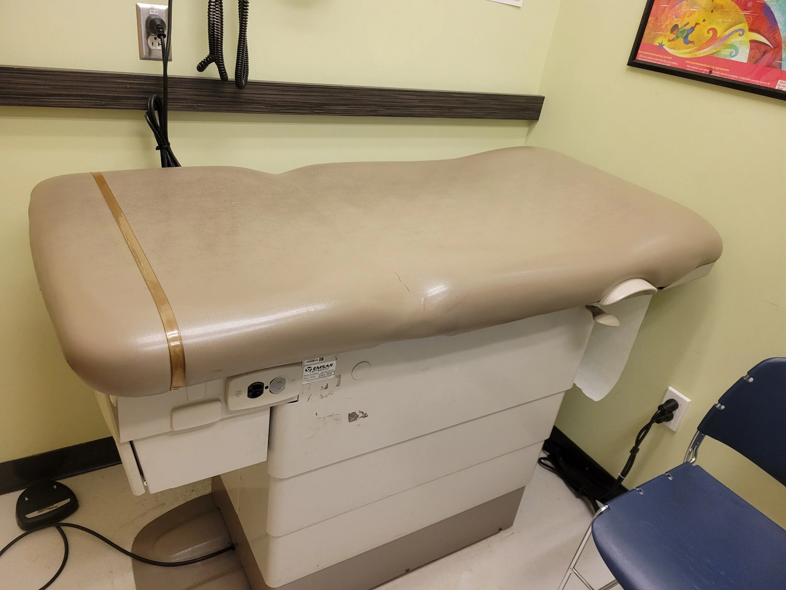 Healthnet Exam Table to be reupholstered