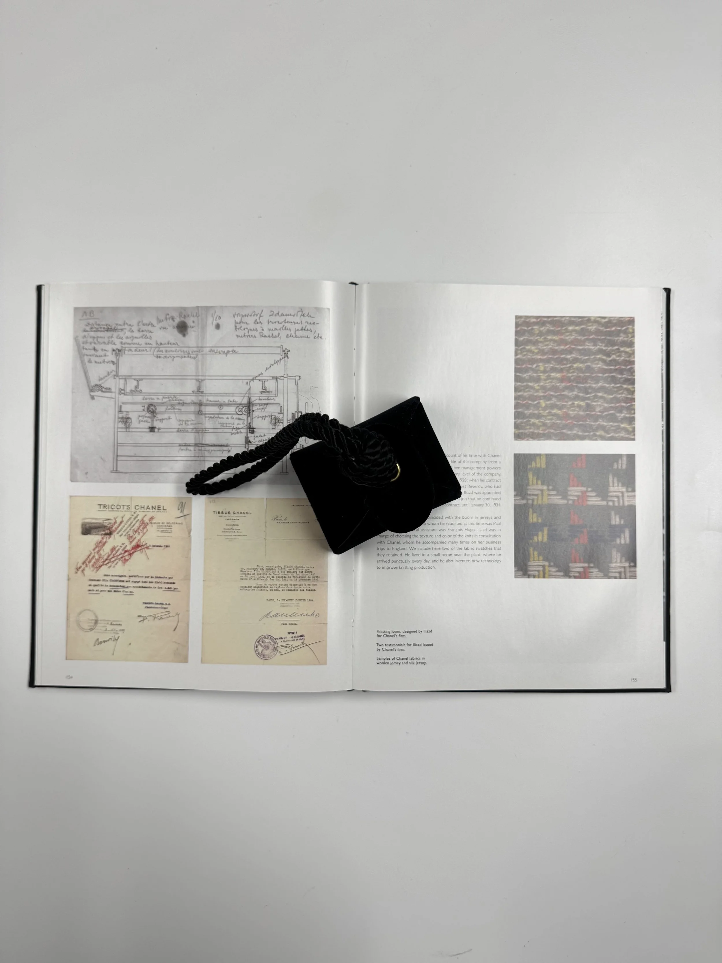 Vintage Velvet Wristlet - GIMI RARITY