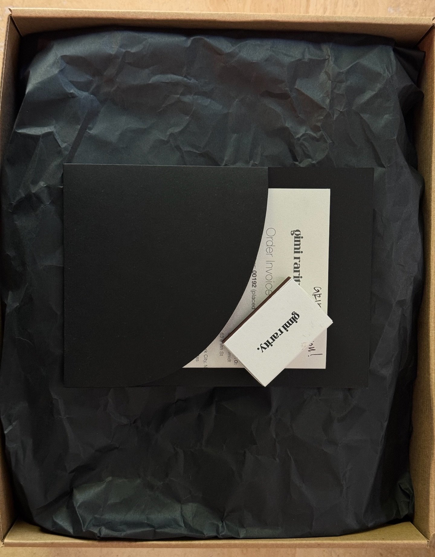 Wrapped up and en route!💌

#vintage #vintagestyle #sourcing #nycvintage #vintagedesign