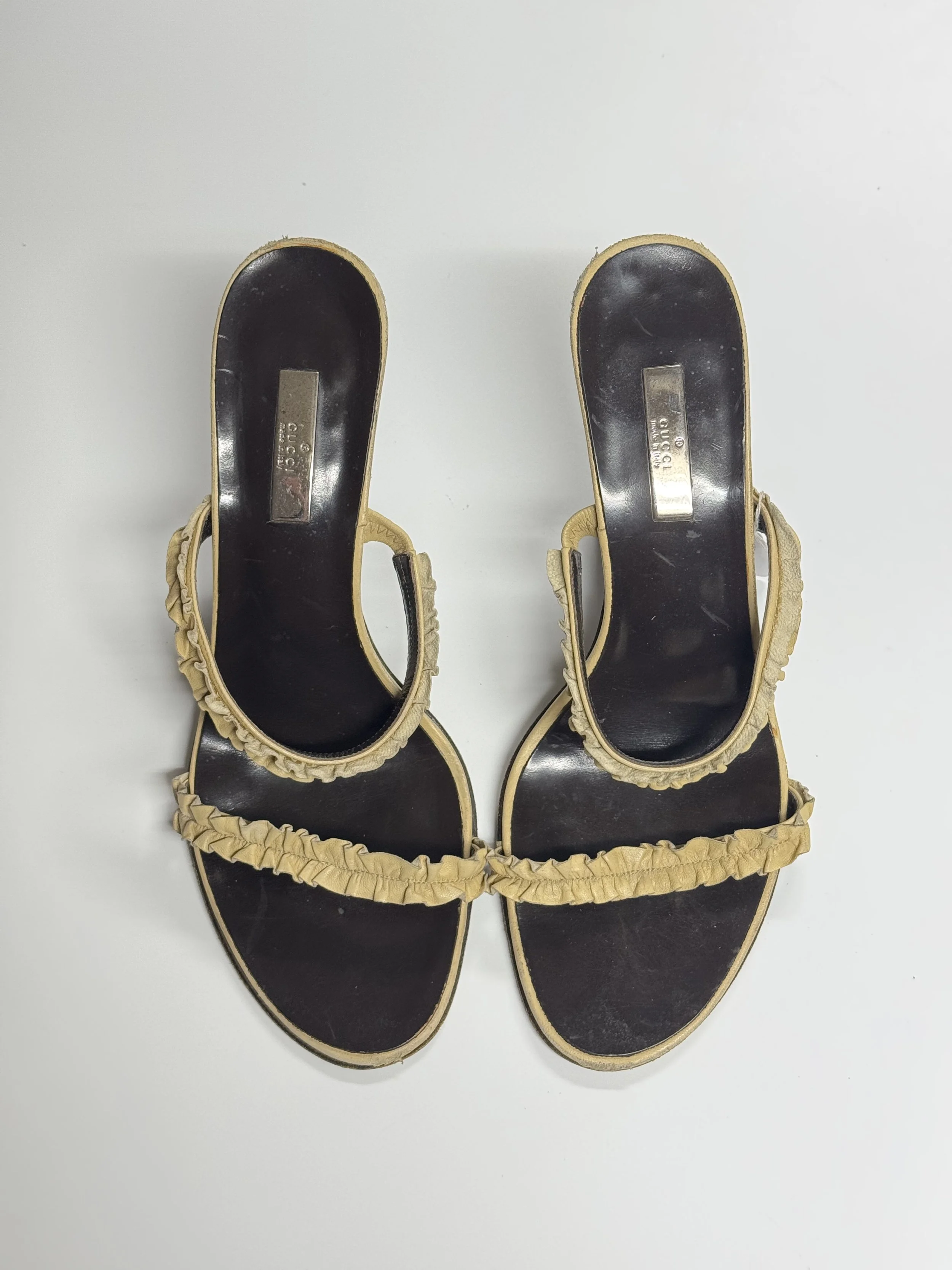 Gucci Ruffle Heels - Size 7.5 - GIMI RARITY
