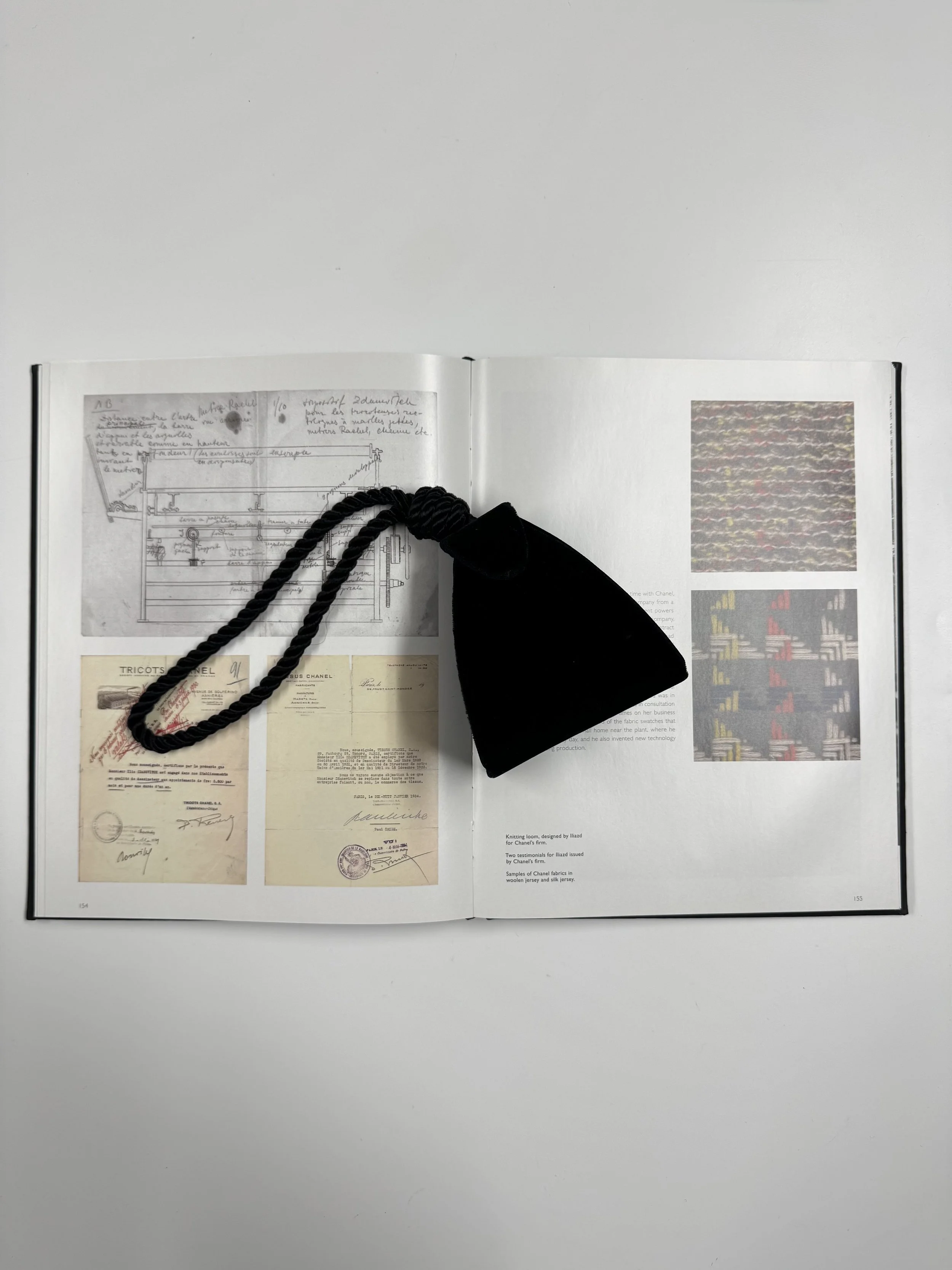 Vintage Velvet Wristlet - GIMI RARITY