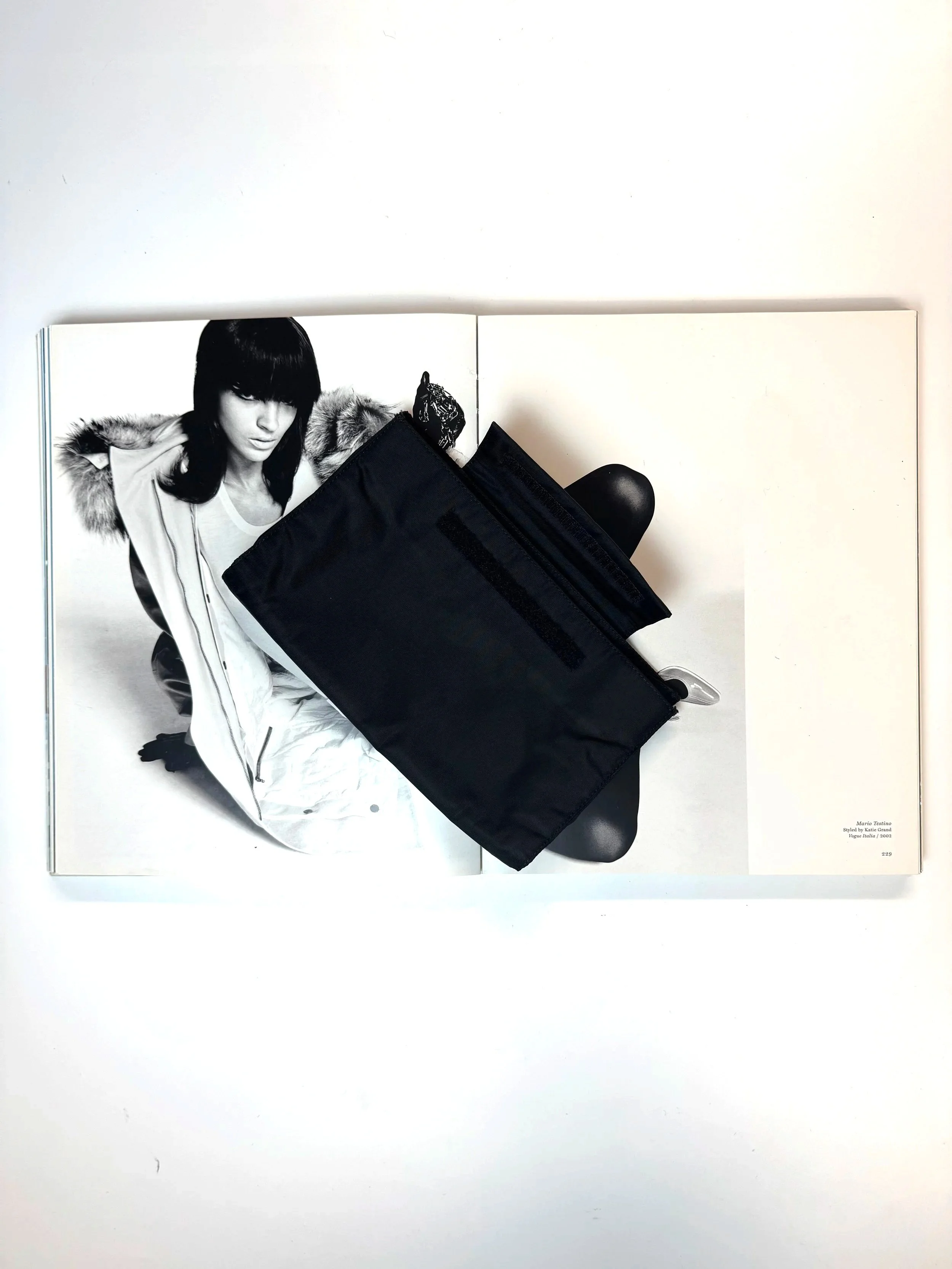 Prada Black Nylon Clutch - GIMI RARITY