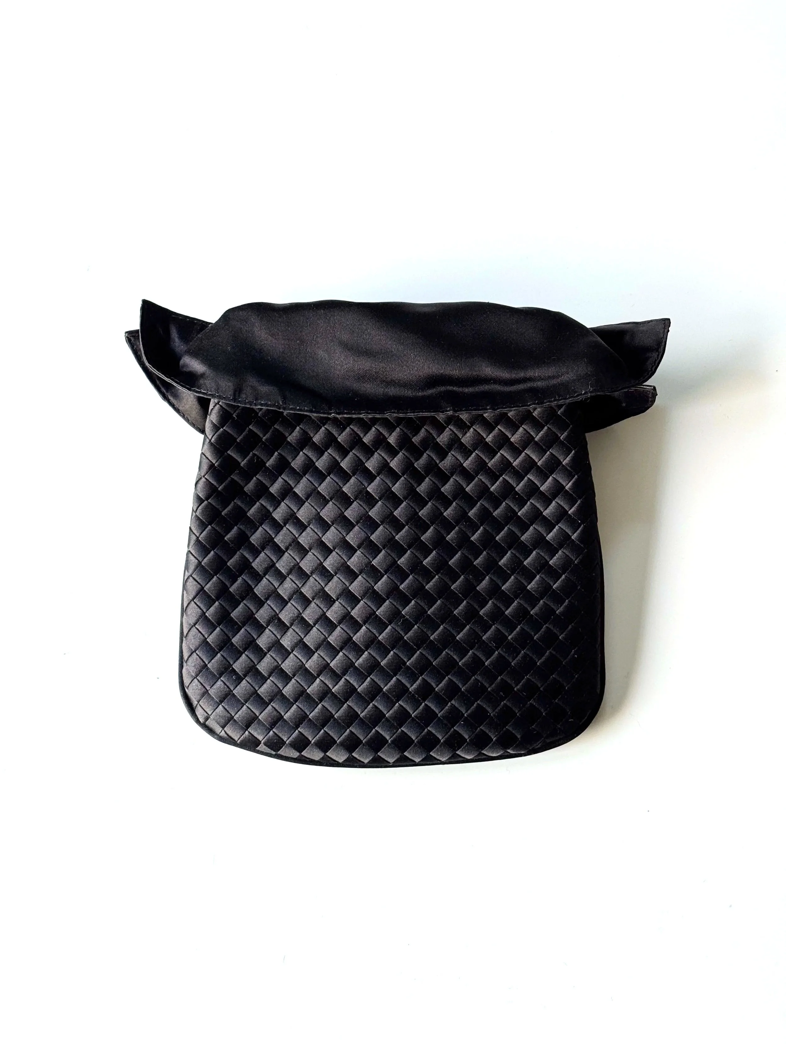 Bottega Veneta Intrecciato Bucket Bag - GIMI RARITY