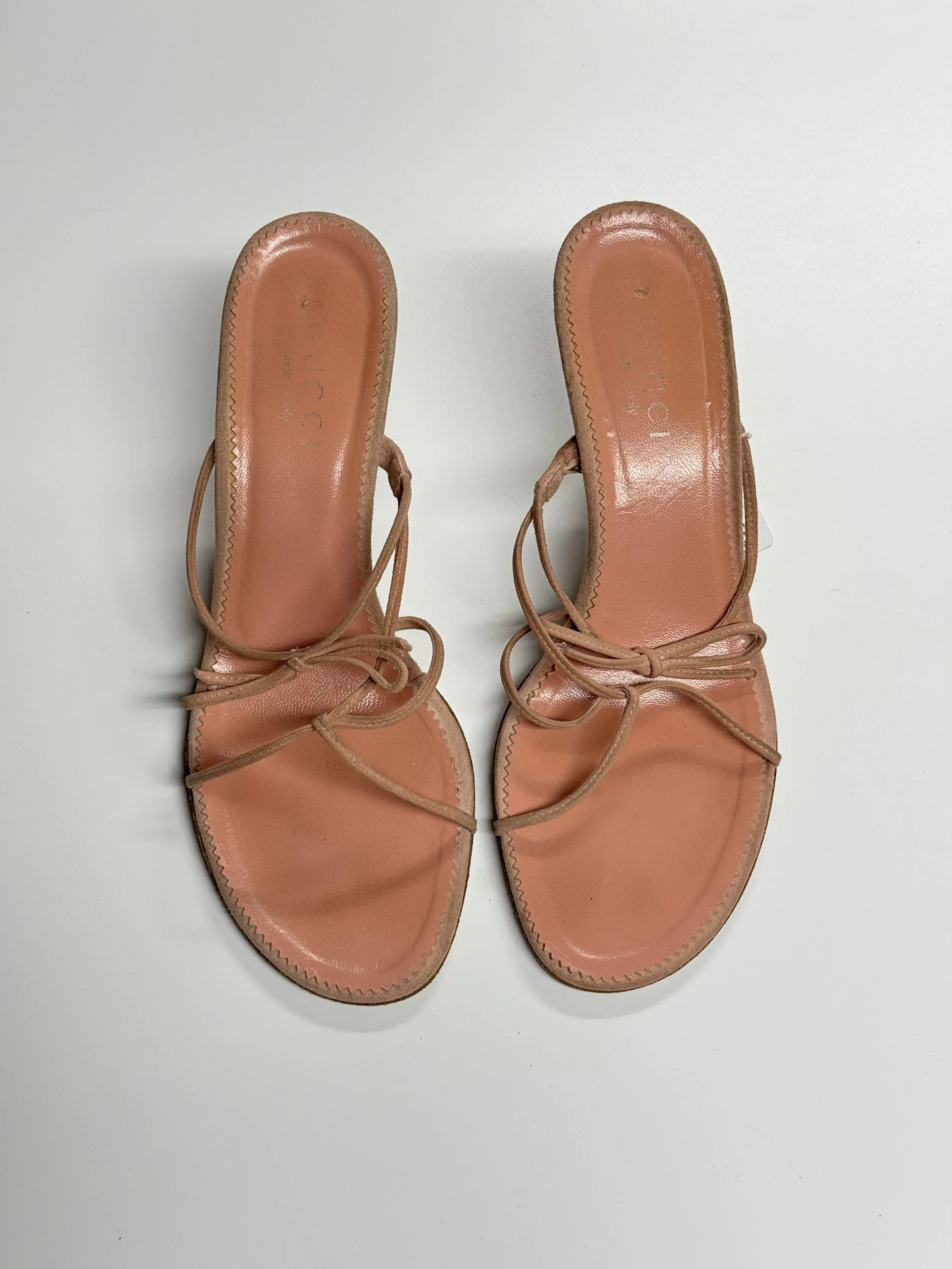Gucci Pink Suede Bow Heels - Size 5 - GIMI RARITY