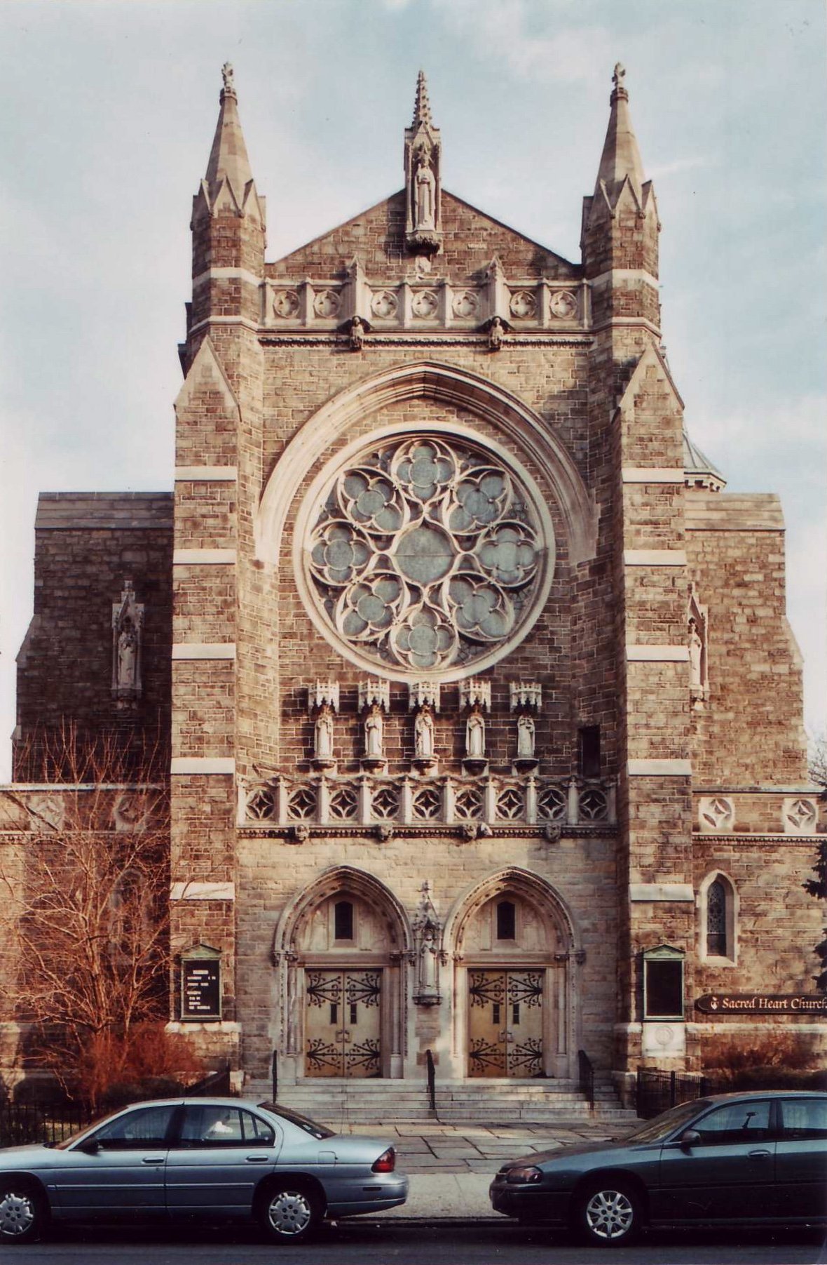 MLK Drive Elevation, Church of the Sacred Heart, Greenville, Jersey City, New Jersey (Leon Yost c. 2005).JPG