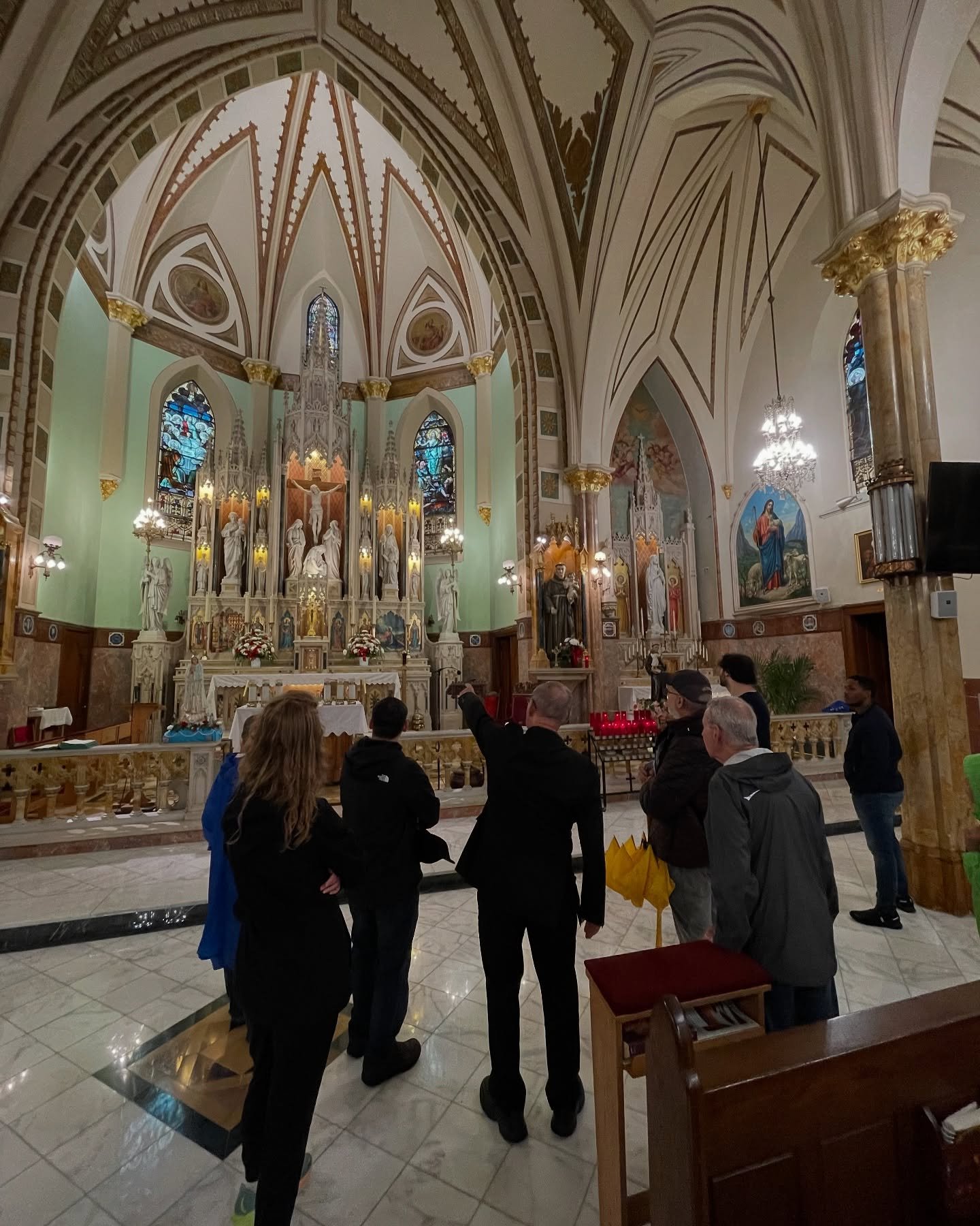 Last week, we took a few @silvermanbuilding tenants on a tour through Hamilton Park and the Van Vorst neighborhood. Thanks to all who showed up in spite of the rain! Special thanks to Silverman for being longtime supporters of the JCLC!