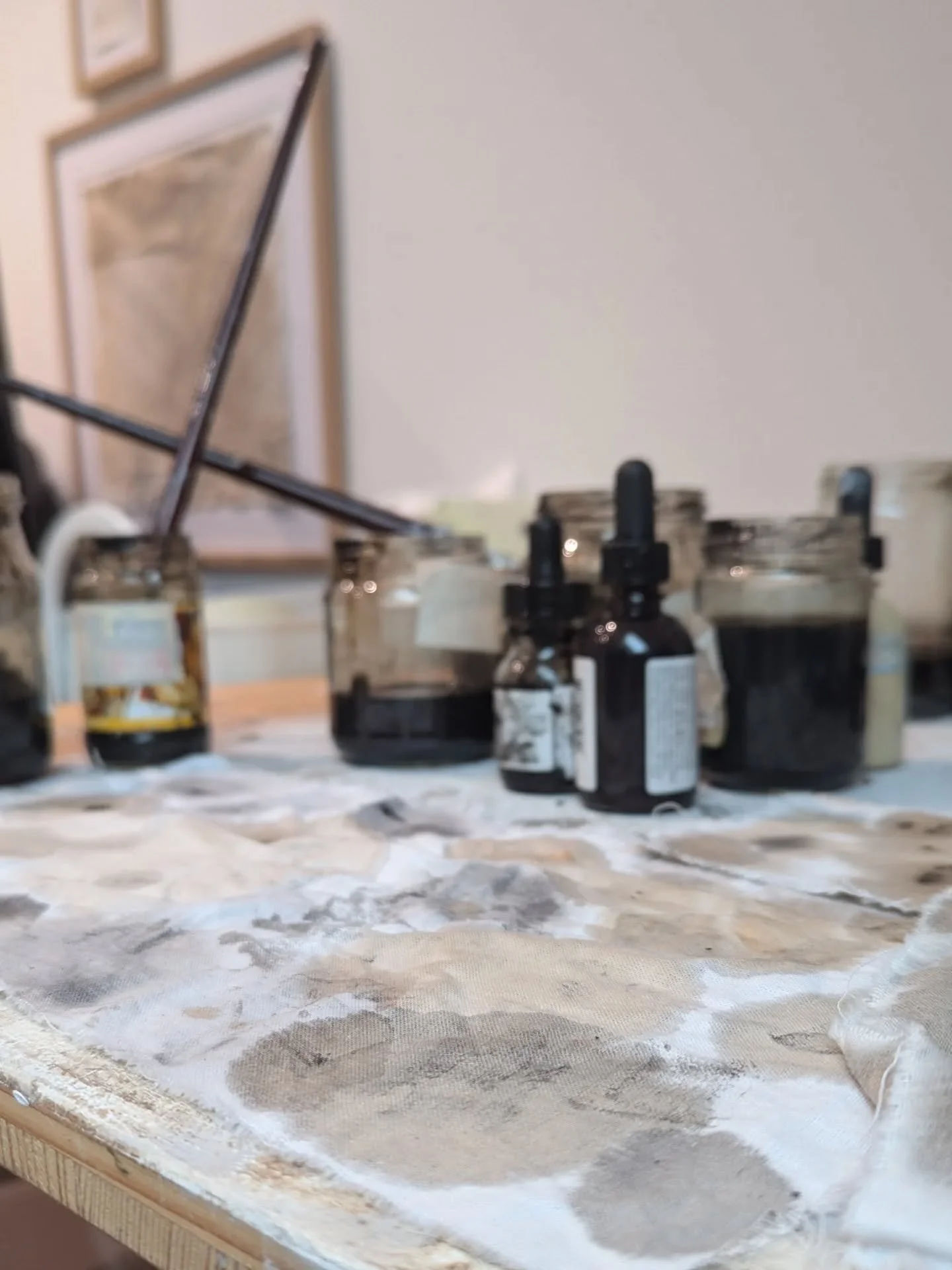 Artist life lately... 

Painting (big and small), photographing, more painting, preparing prints. I've been having an amazing time and getting so much done 😊