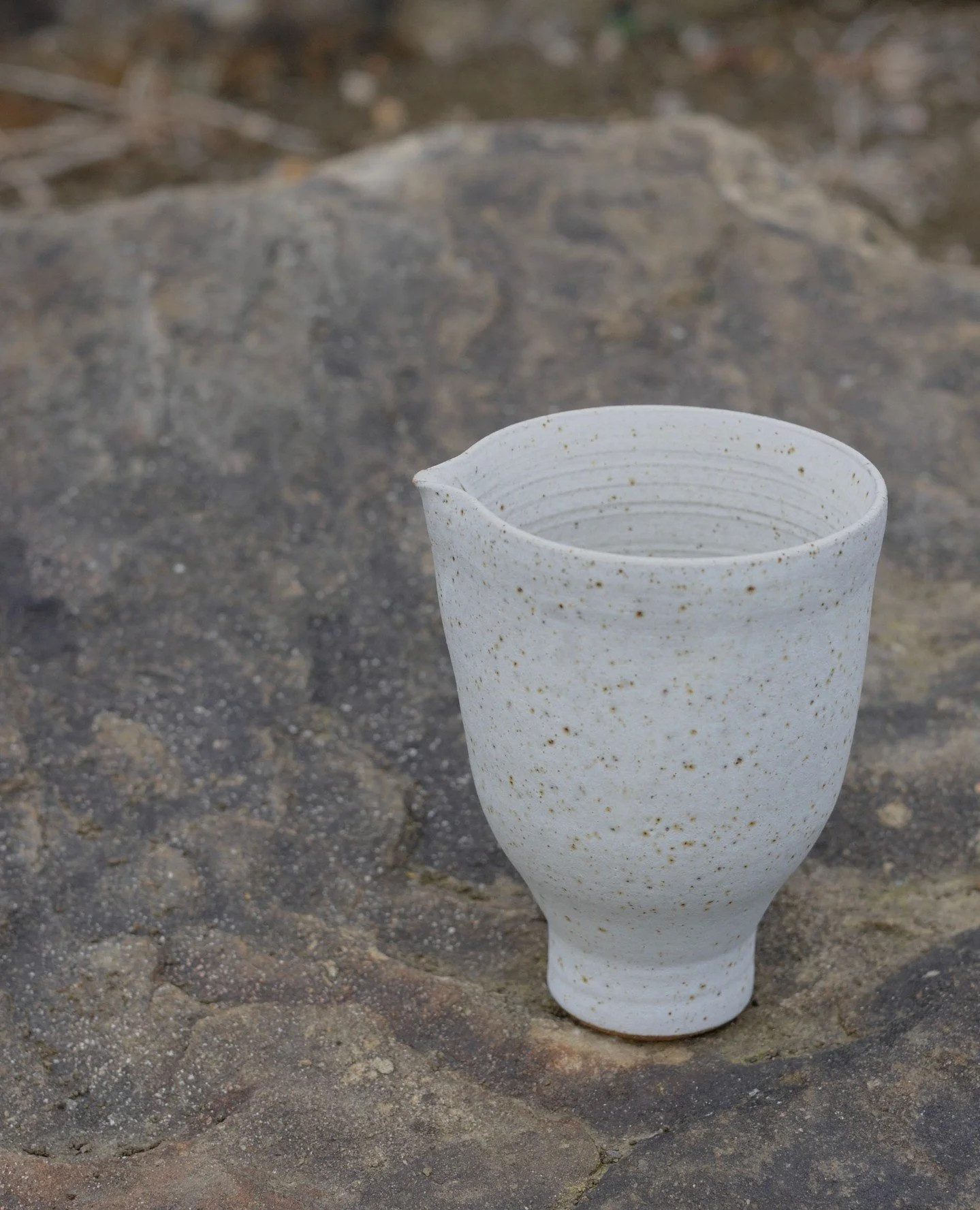 Footed pourer in Mist White