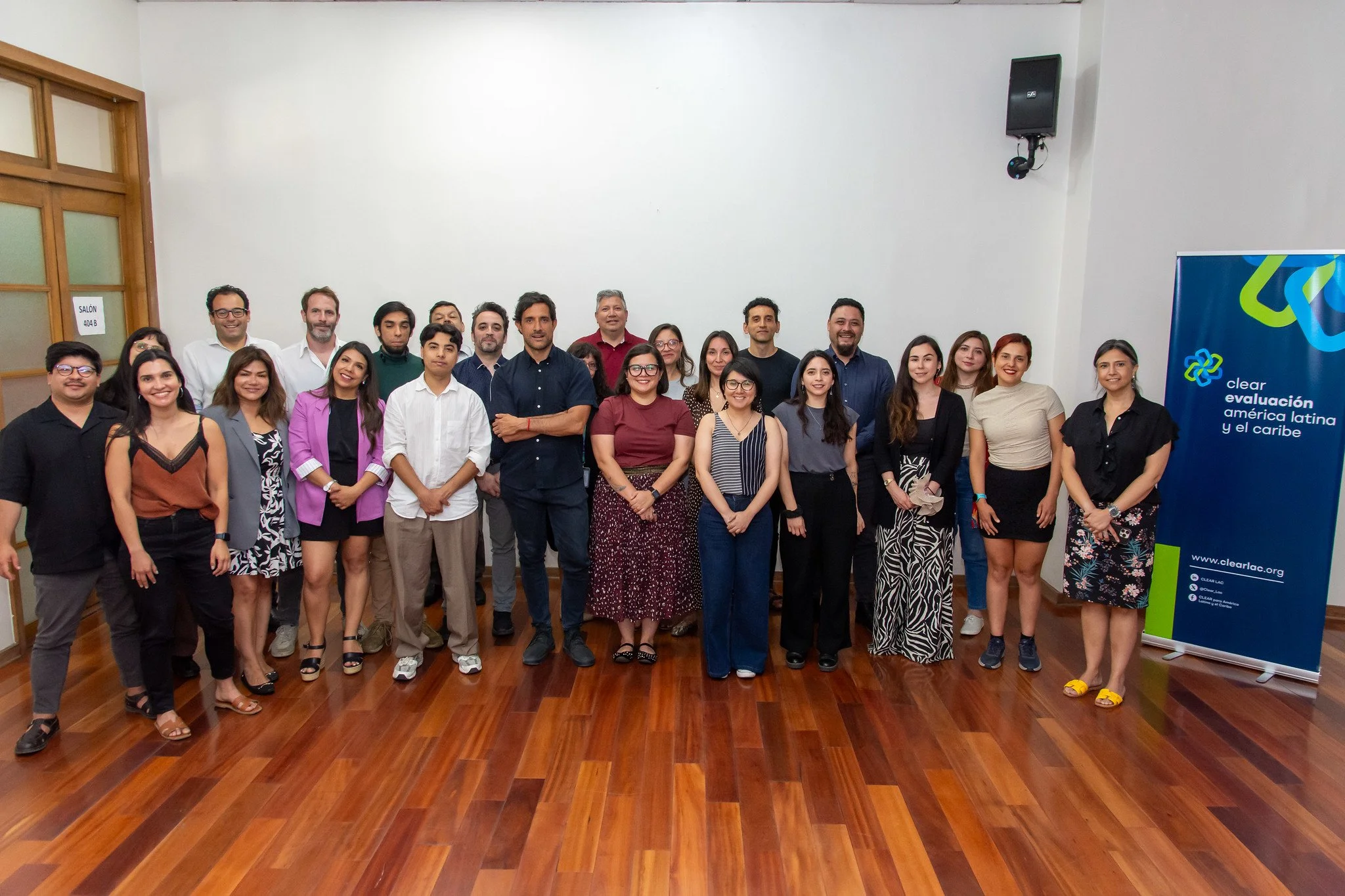 Finaliza el Curso UC de Monitoreo y Evaluación con Enfoque en Niñez, Impulsado por CLEAR-LAC y UNICEF Chile