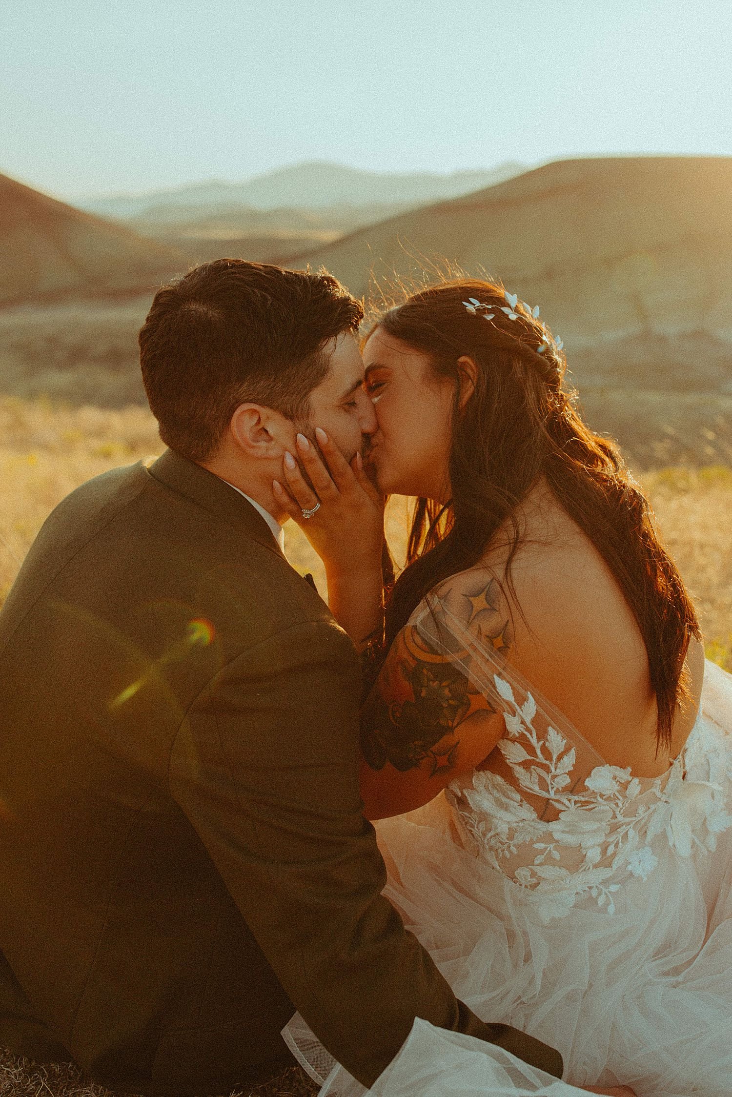 painted-hills-oregon-elopement_4808.jpg