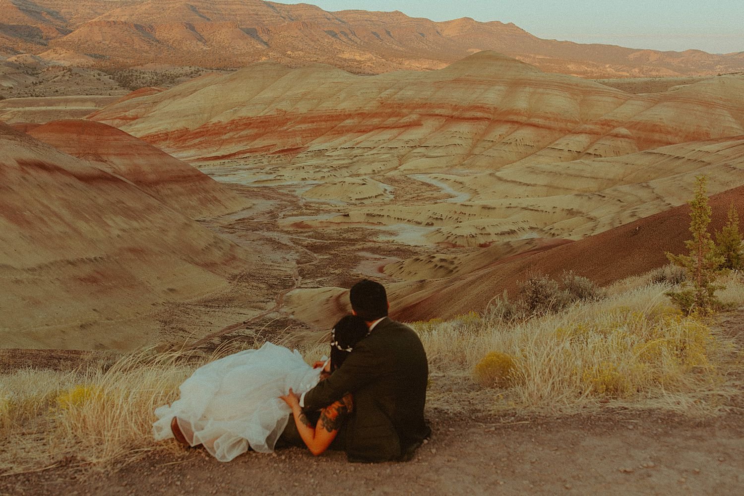 painted-hills-oregon-elopement_4822.jpg