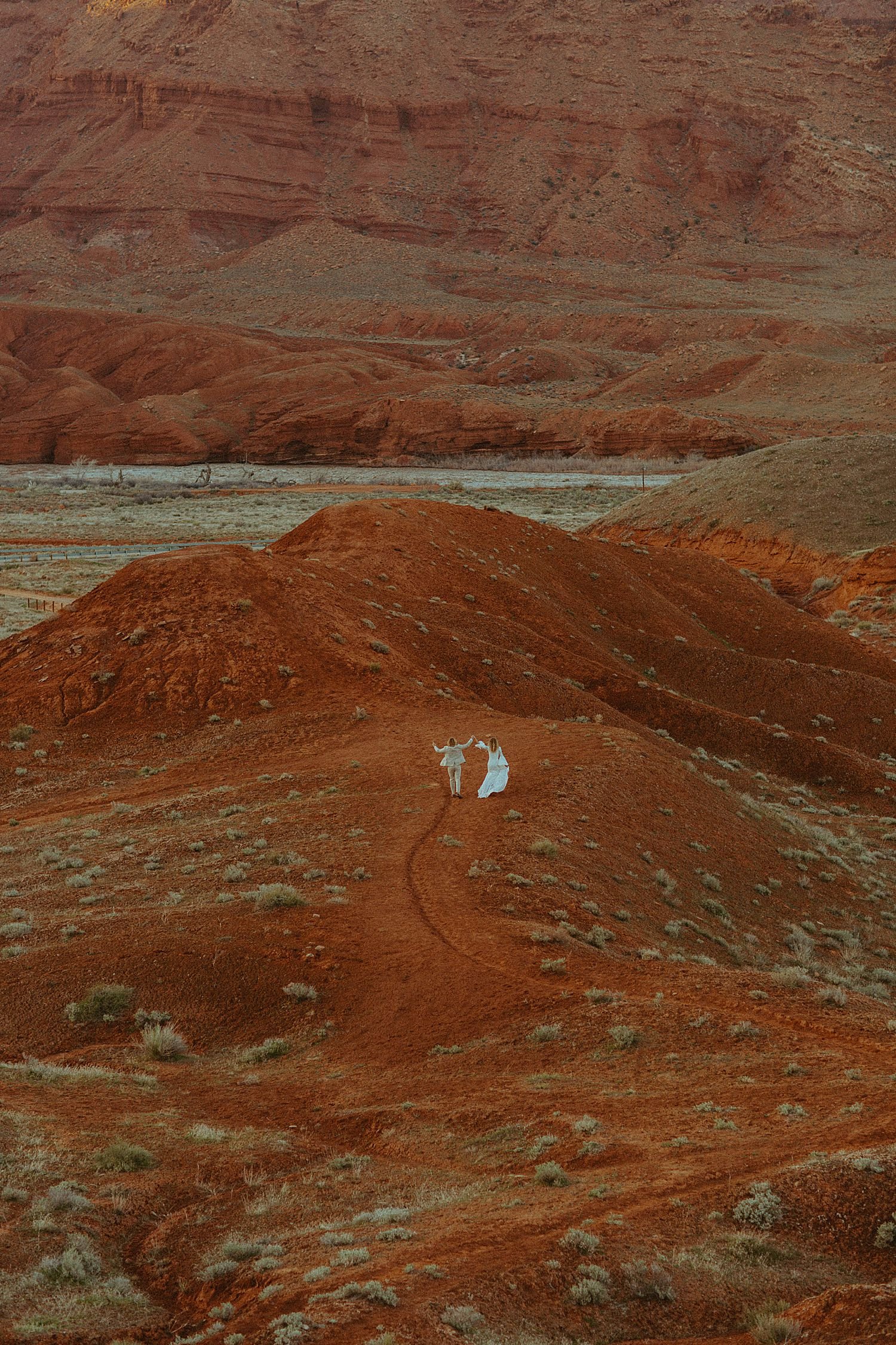 castle-valley-moab-elopement_5390.jpg