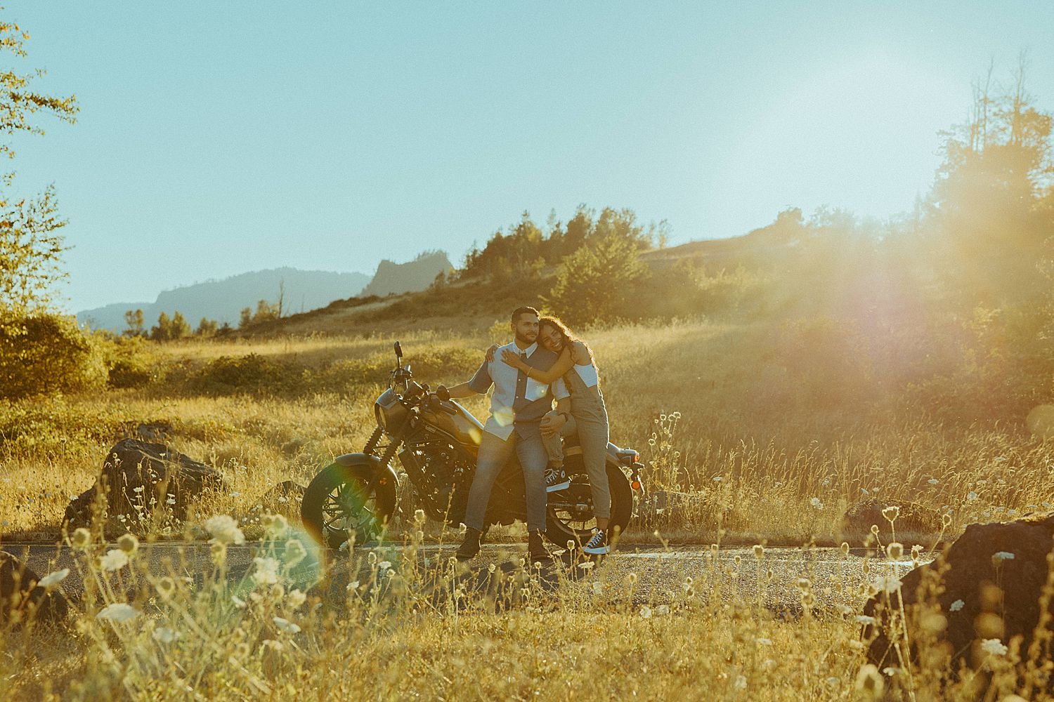 motorcycle-engagement-session-oregon_5462.jpg