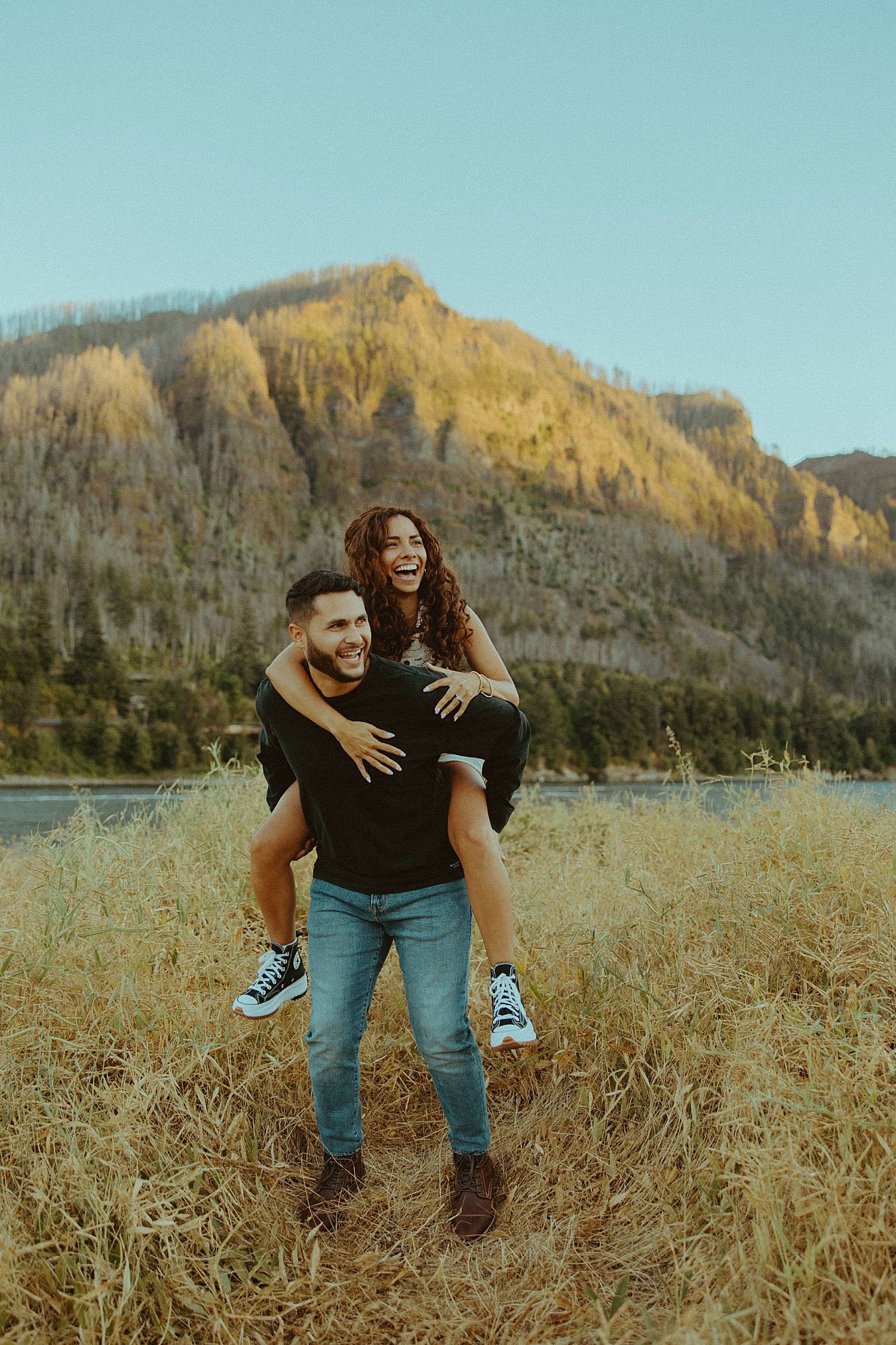 motorcycle-engagement-session-oregon_5482.jpg