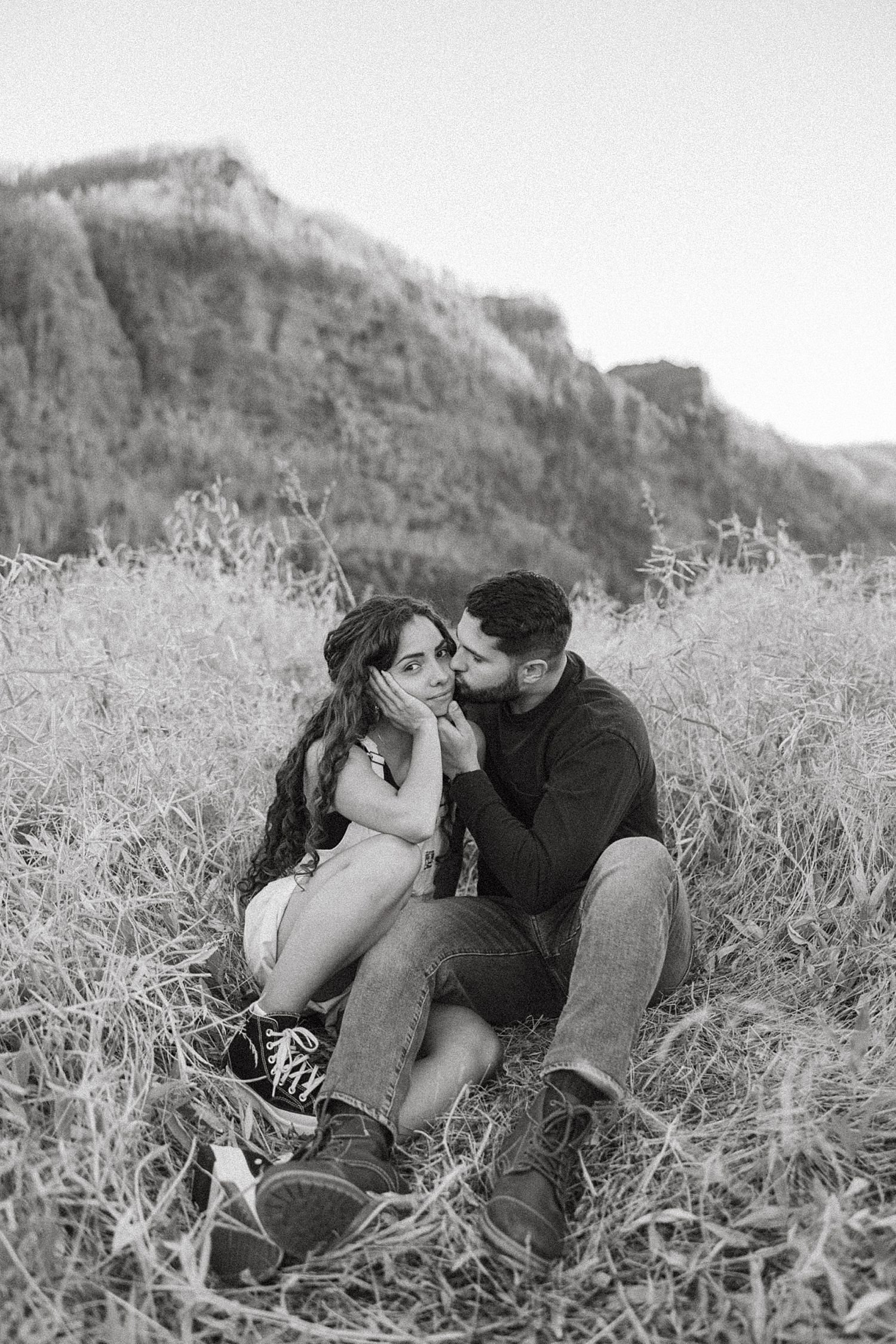 motorcycle-engagement-session-oregon_5484.jpg