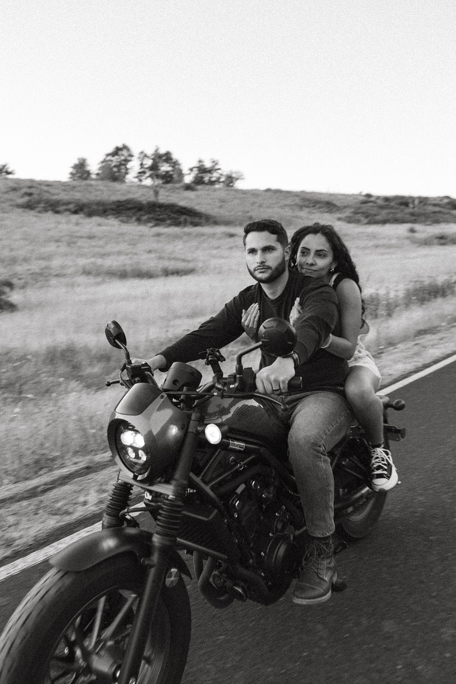 motorcycle-engagement-session-oregon_5494.jpg