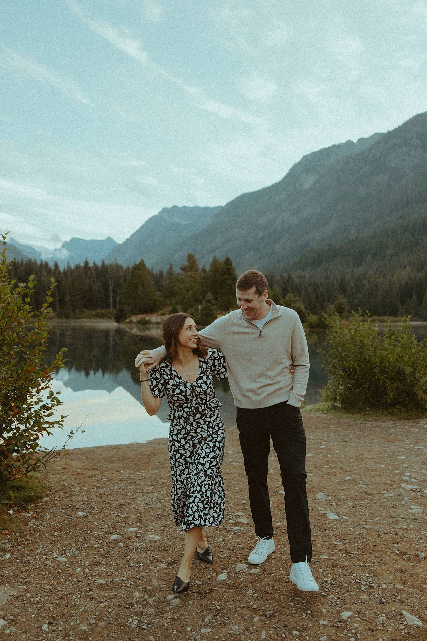 mt-baker-artists-point-engagement-session_5768.jpg