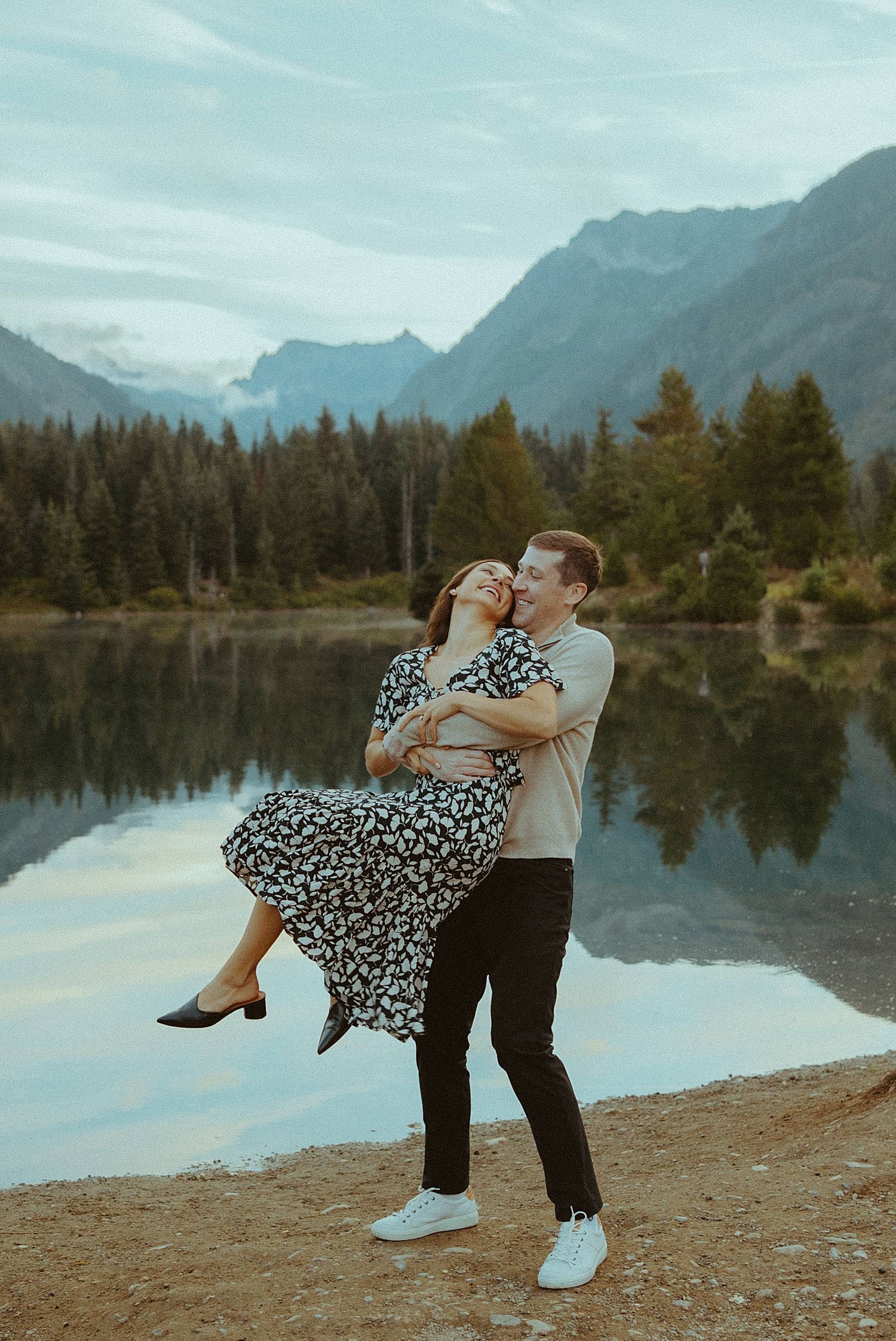 mt-baker-artists-point-engagement-session_5773.jpg