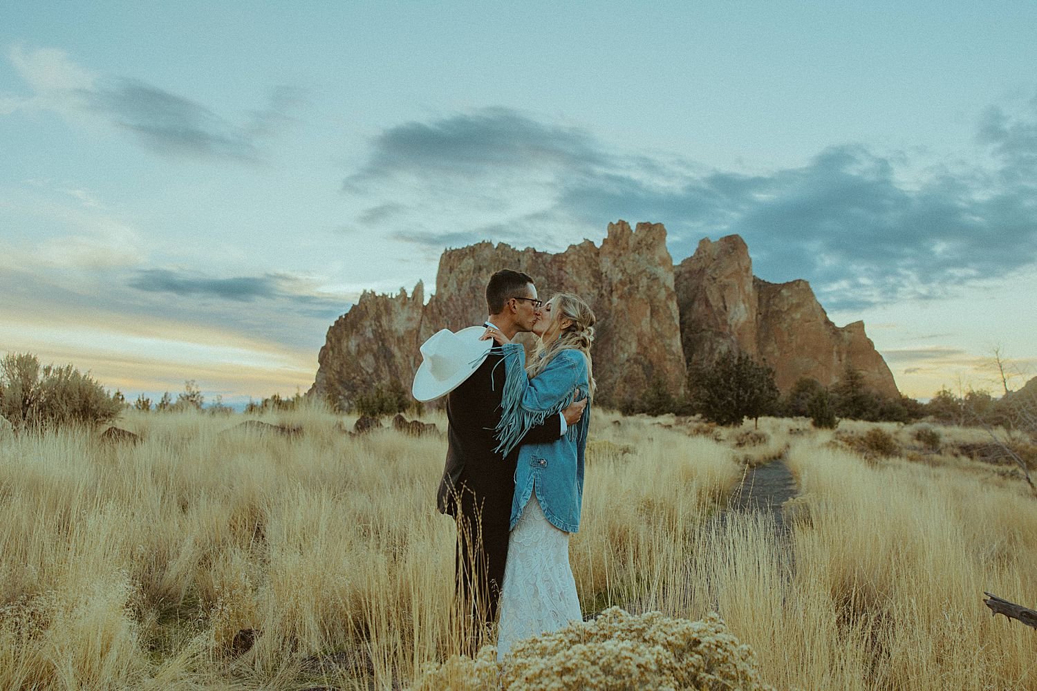 smith-rock-oregon-elopement_5991.jpg