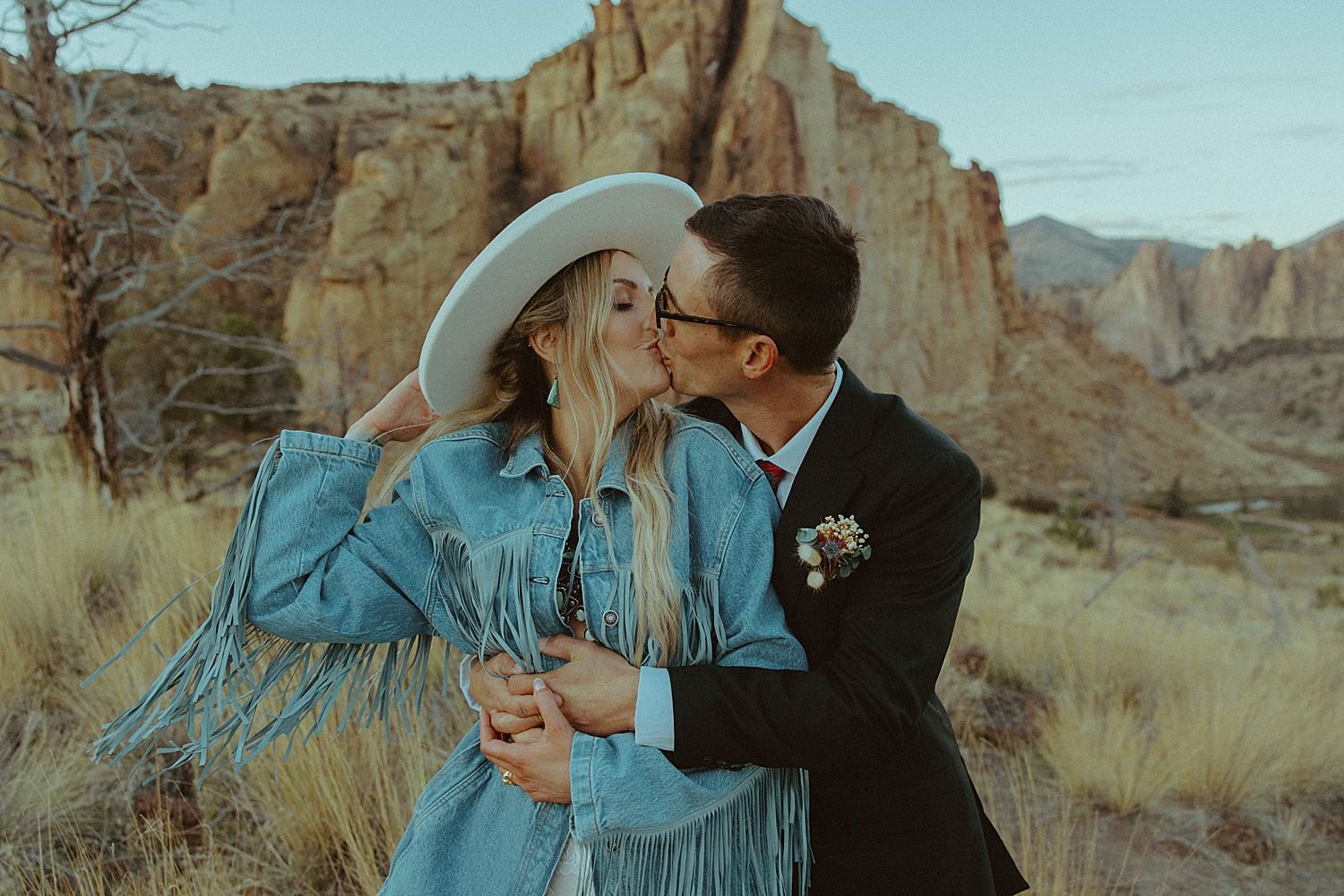 smith-rock-oregon-elopement_5996.jpg