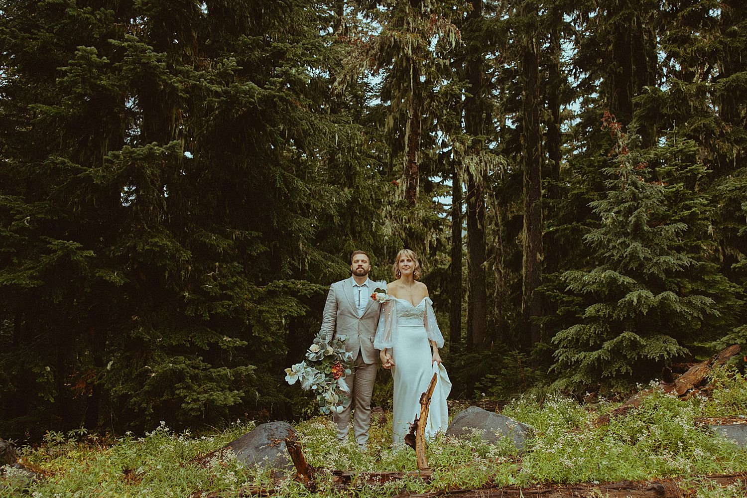 mount-hood-or-fall-elopement_6045.jpg