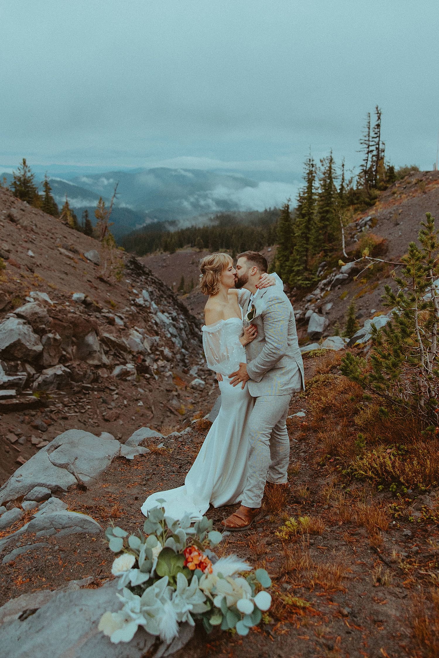 mount-hood-or-fall-elopement_6101.jpg