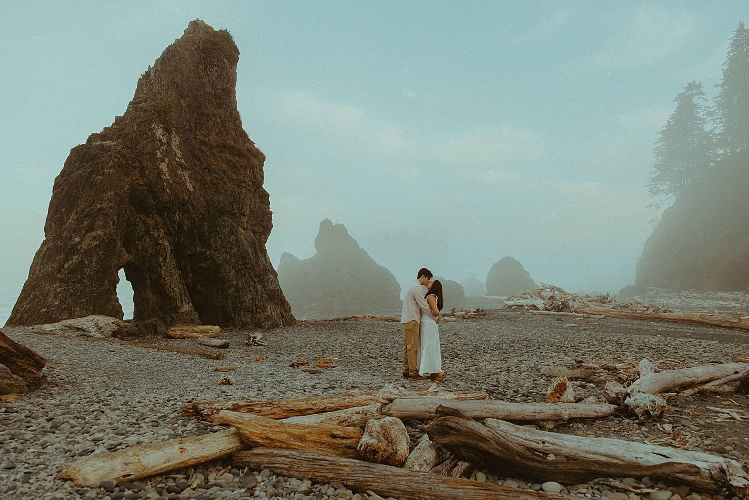 ruby-beach-washington-engagement-session_6380.jpg