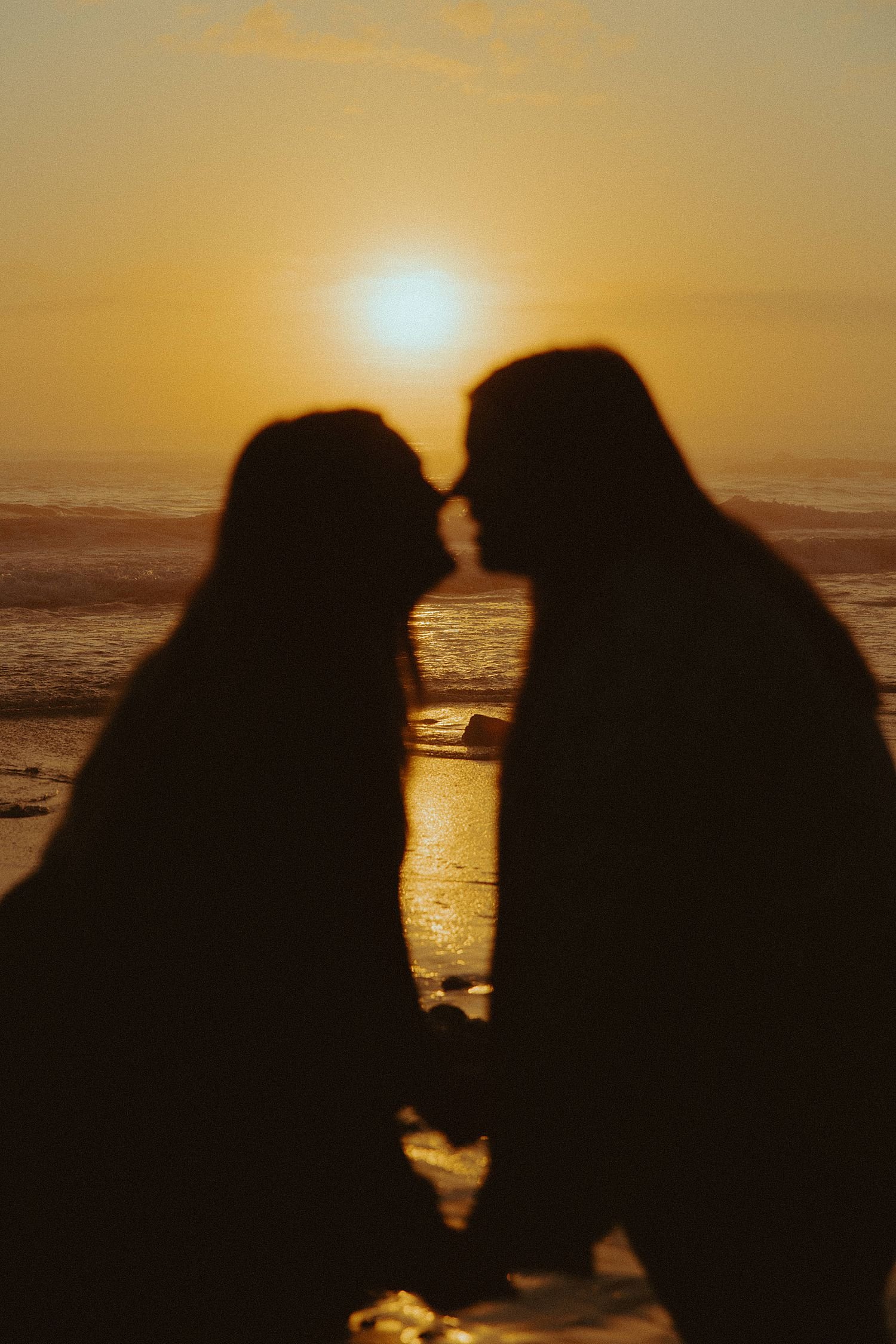 lincolon-city-oregon-coast-engagement-shoot_5838.jpg